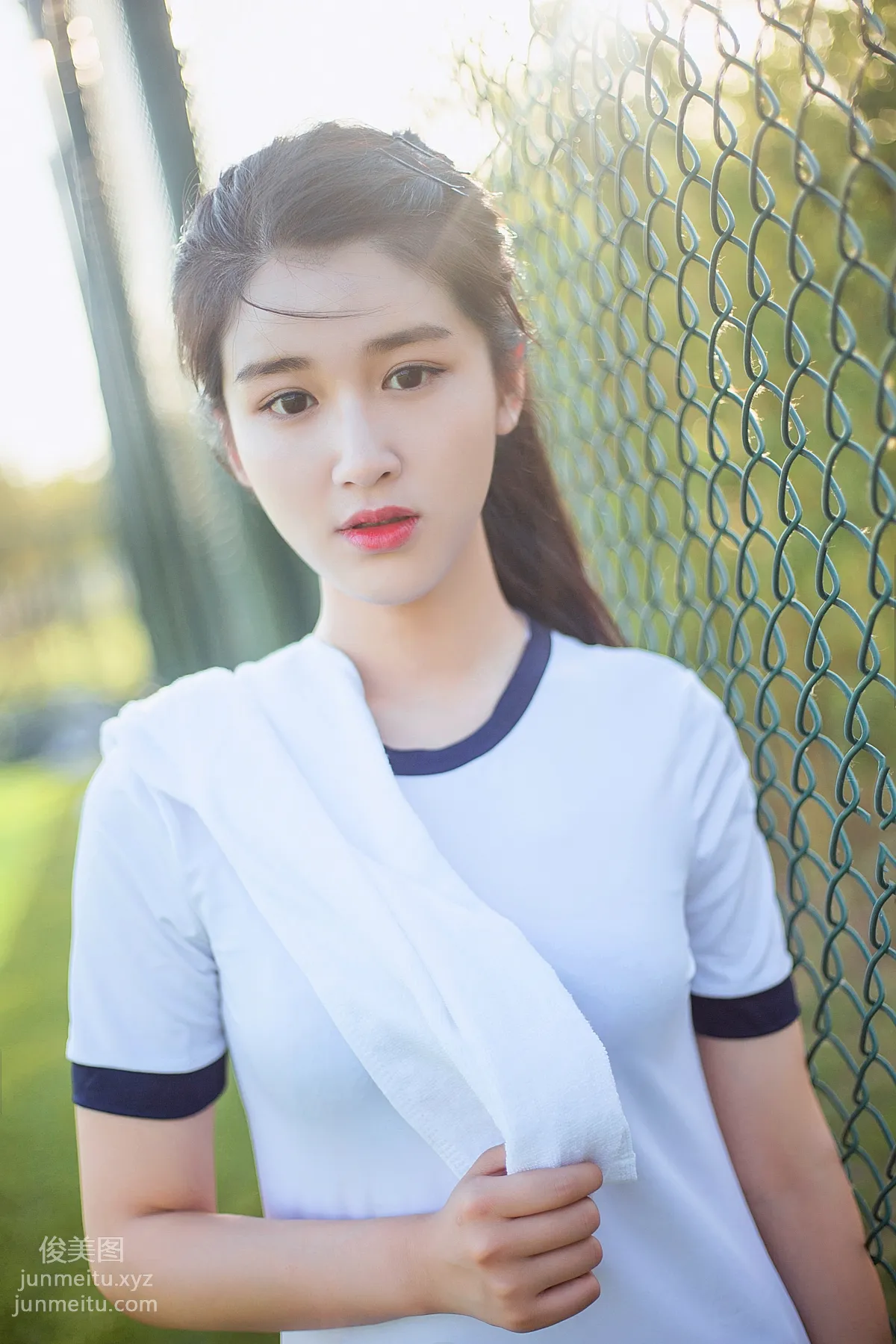 [艺图语] 2022.06.13 操场元气少女 尚雨茜Momooly page 5