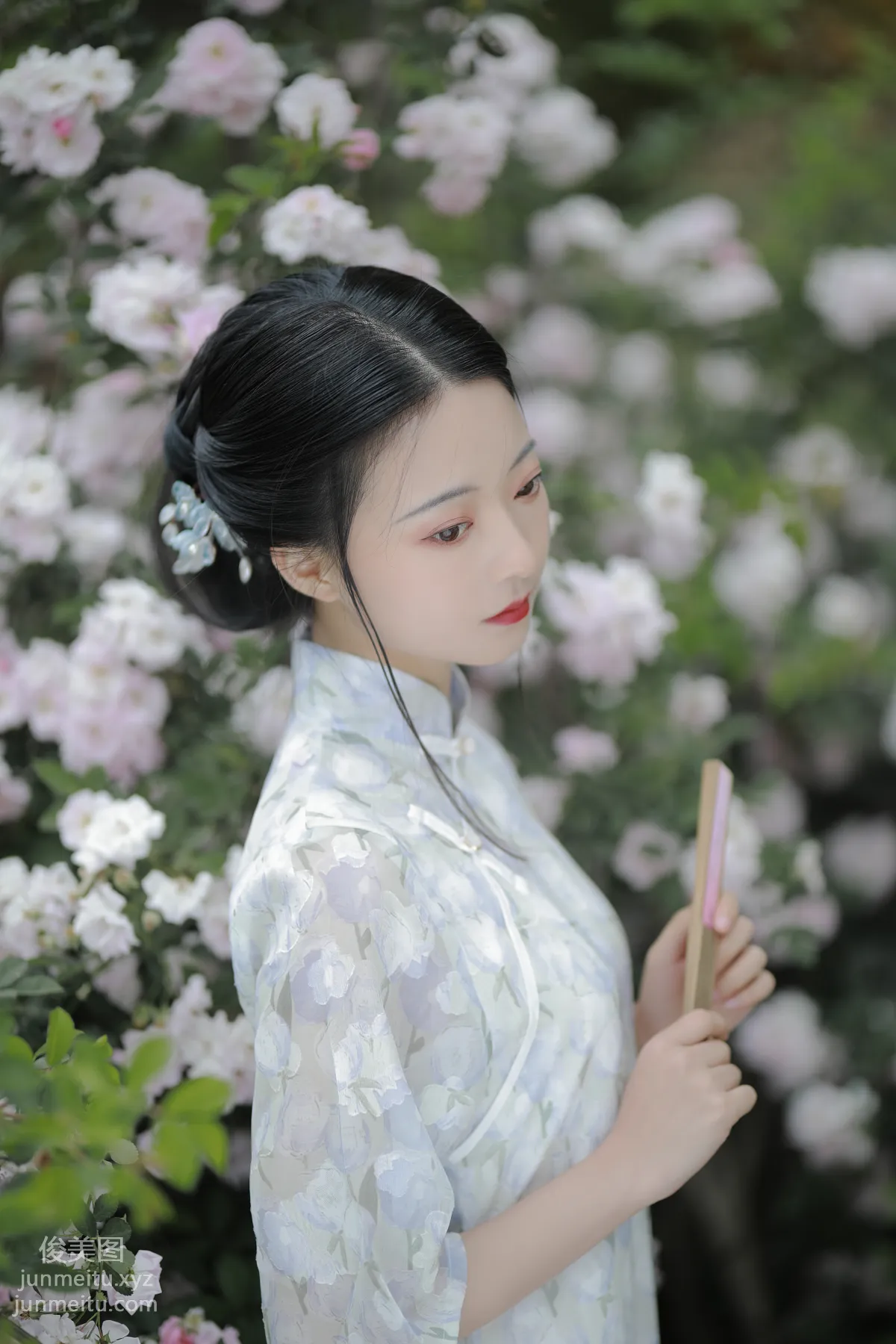 [艺图语] 2022.06.13 白茶清欢无别事 YunFleur page 24