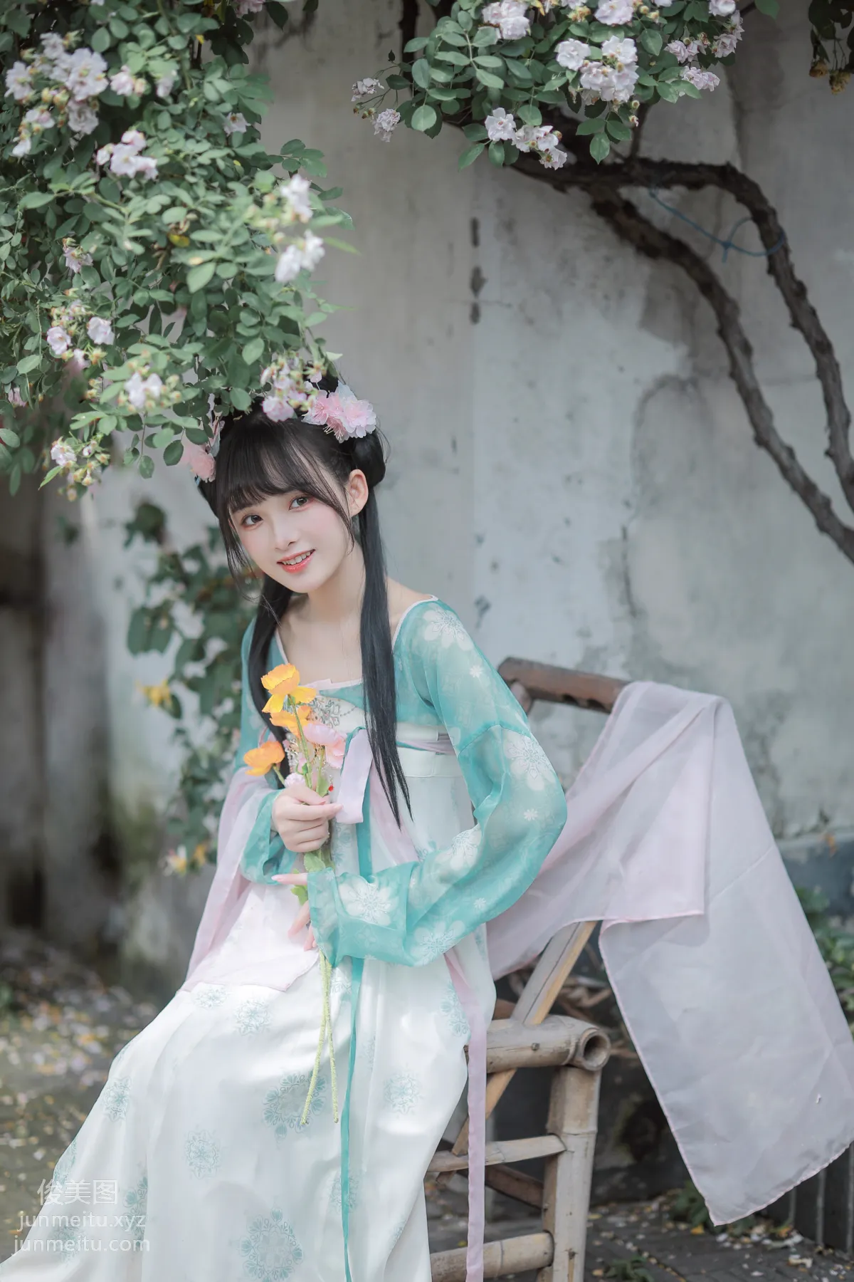 [艺图语] 2022.06.14 渐开荷芰落蔷薇 莉莉崽w page 8