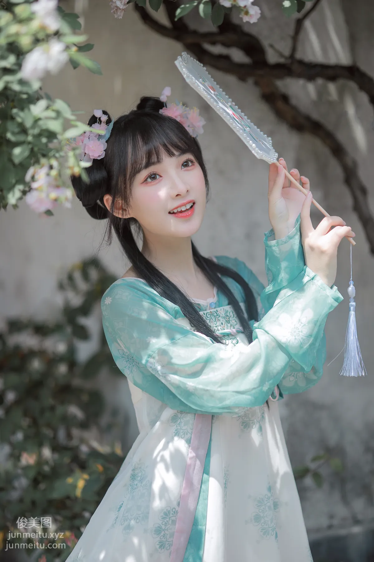 [艺图语] 2022.06.14 渐开荷芰落蔷薇 莉莉崽w page 16