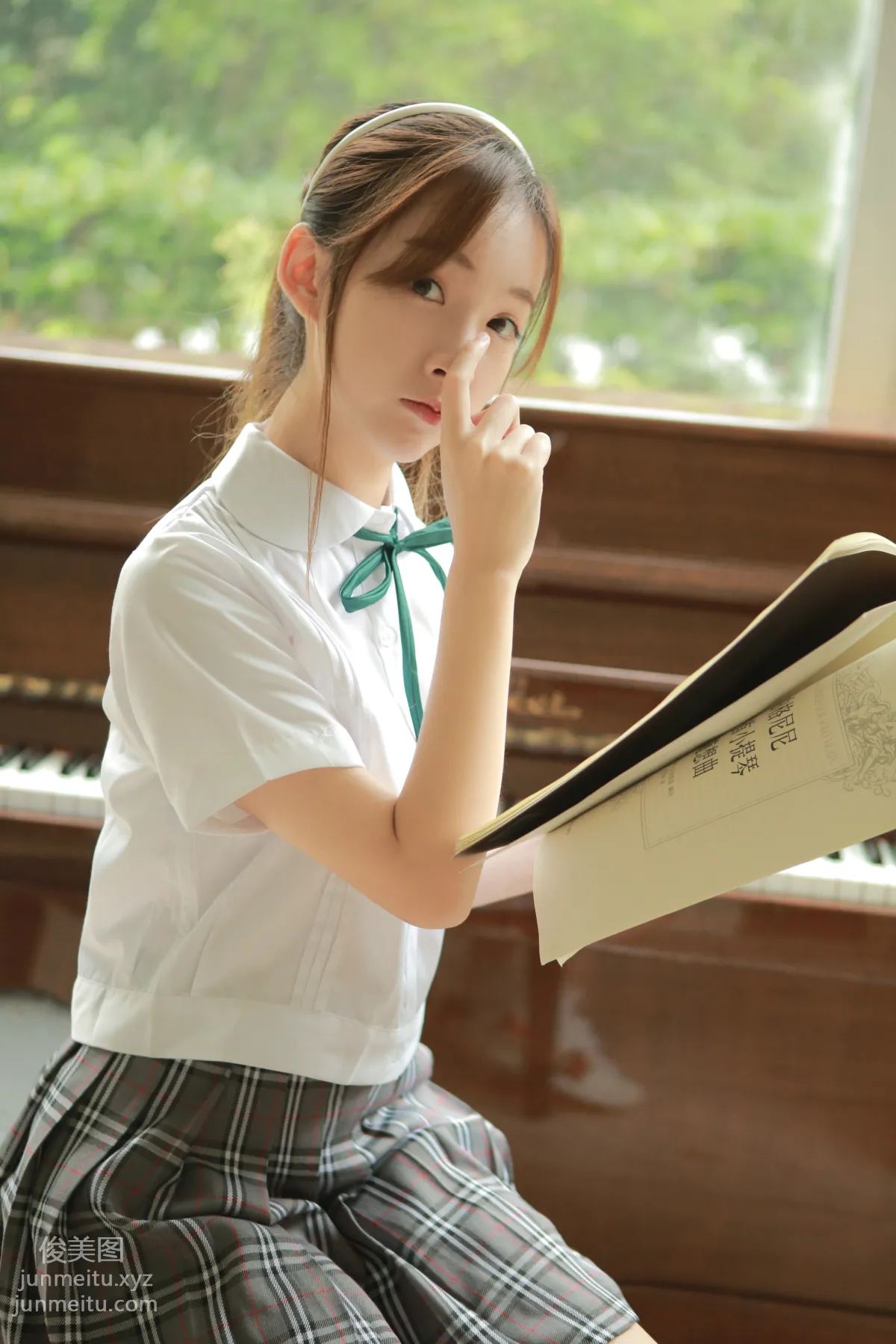 [艺图语] 2022.06.15 四月物语 SNH48-徐诗琪 page 11