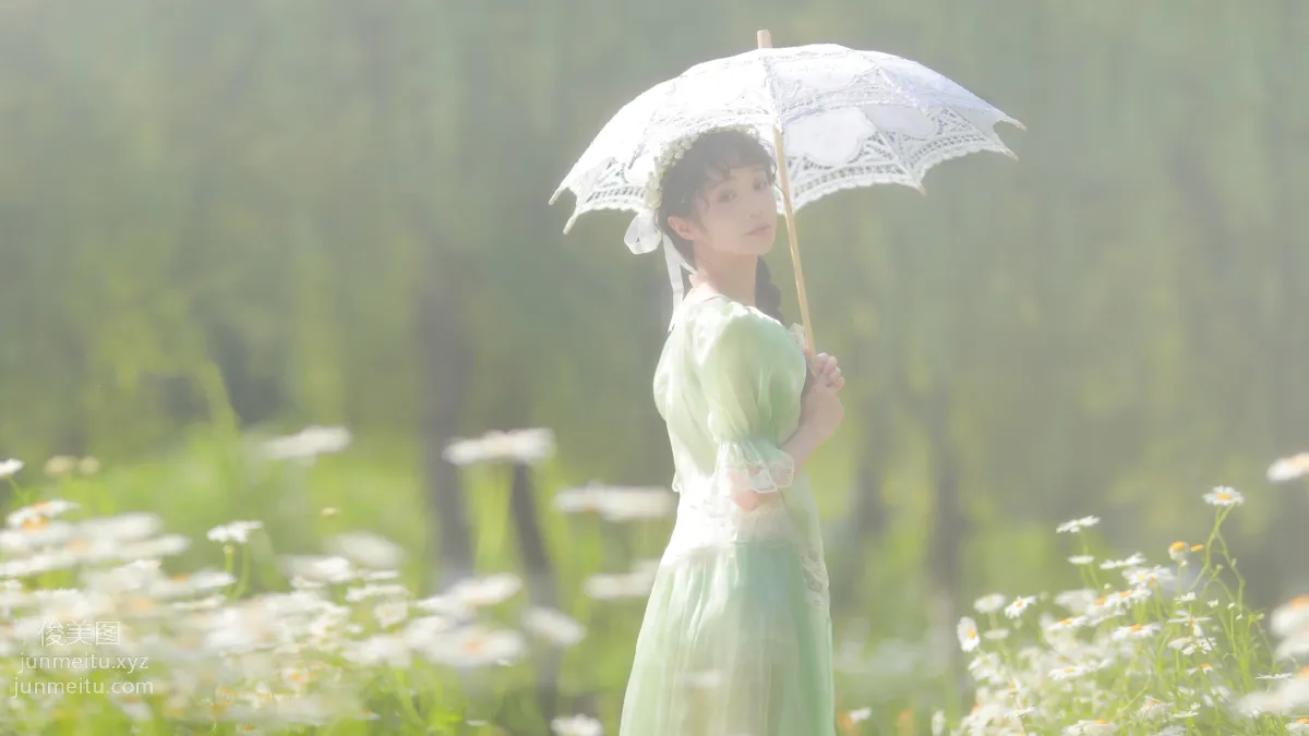 [艺图语] 2022.06.17 她在光里徜徉 西西 page 42