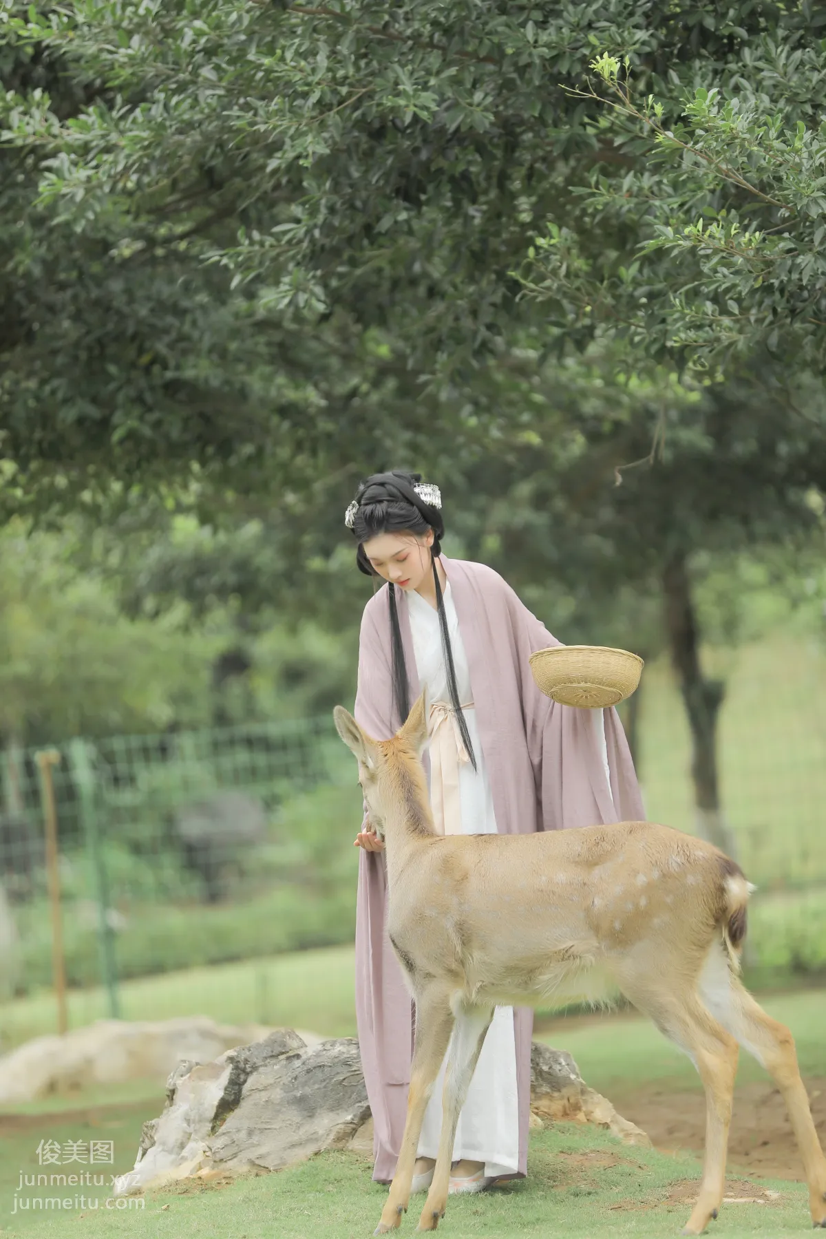 [艺图语] 2022.06.27 春风十里 芝芝琪 page 4