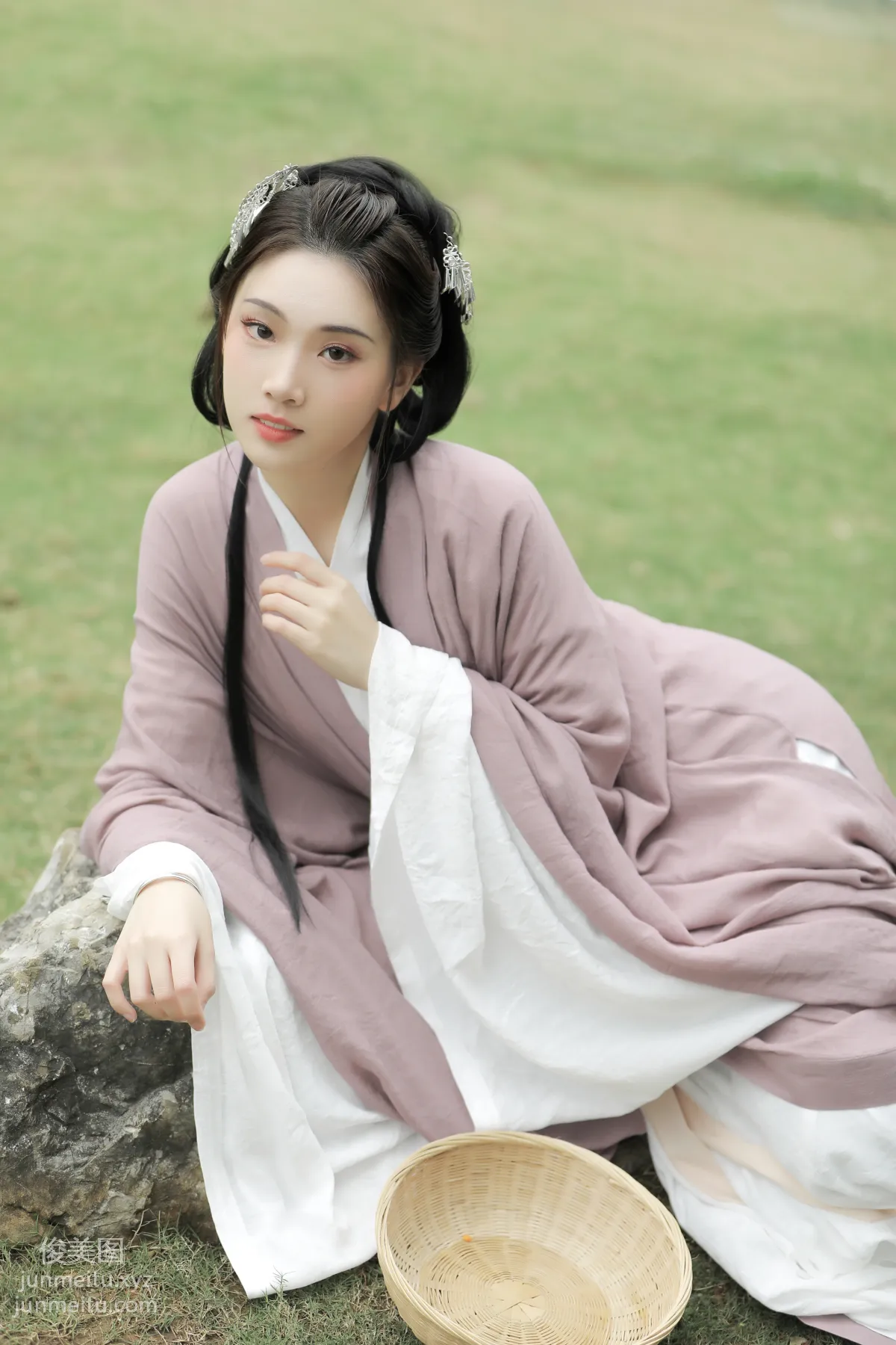 [艺图语] 2022.06.27 春风十里 芝芝琪 page 11