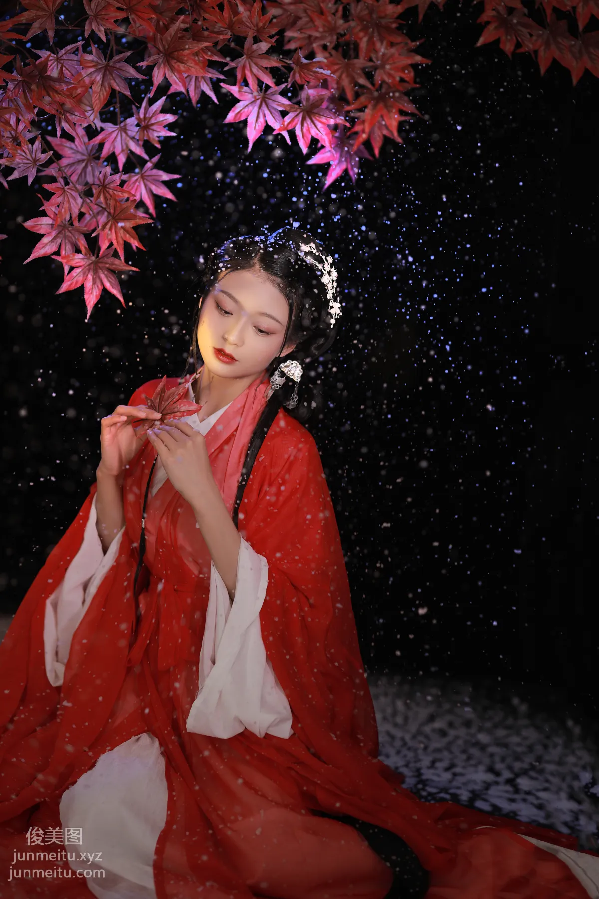 [艺图语] 2022.06.28 夜深知雪重 nya酱的铃铛铛 page 11