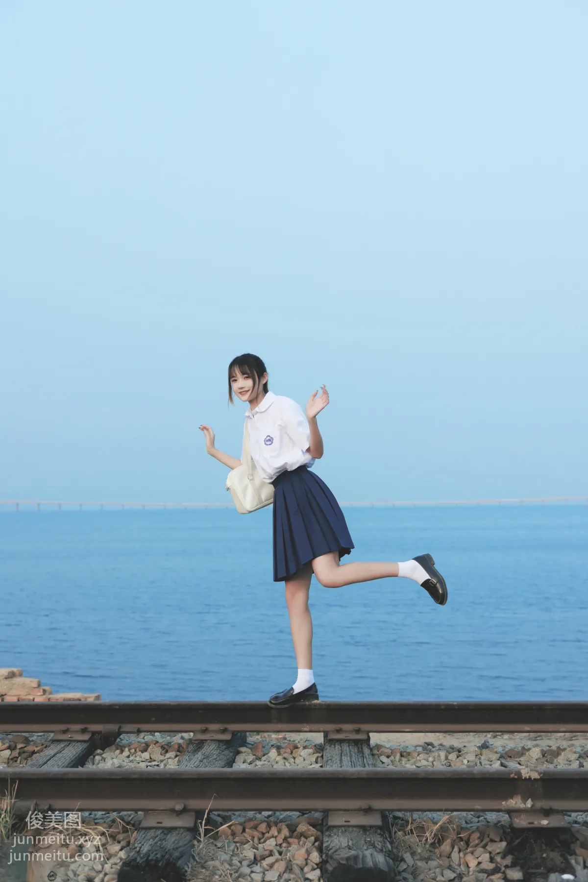 [艺图语] 2022.06.28 海风的声音 兔子Zzz不吃胡萝卜 page 37