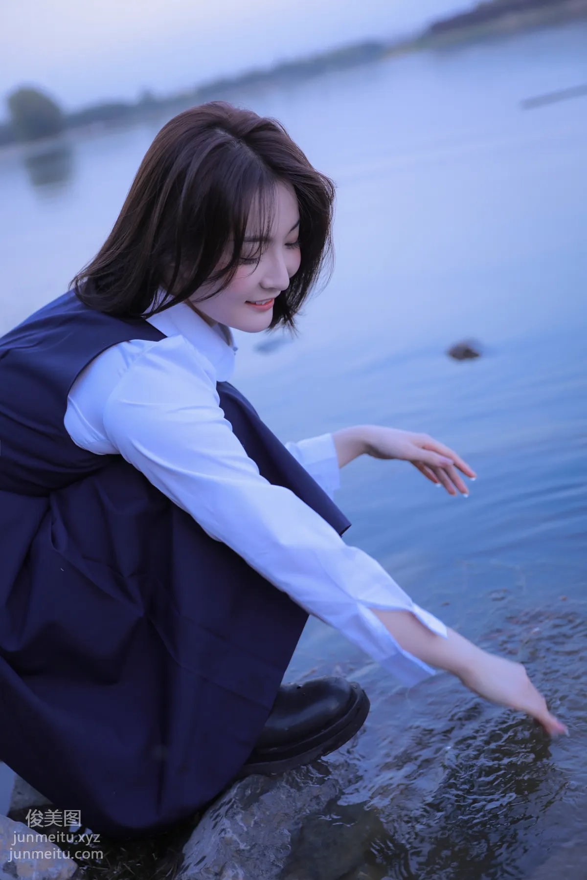 [艺图语] 2022.06.29 海边JK 君君 page 8
