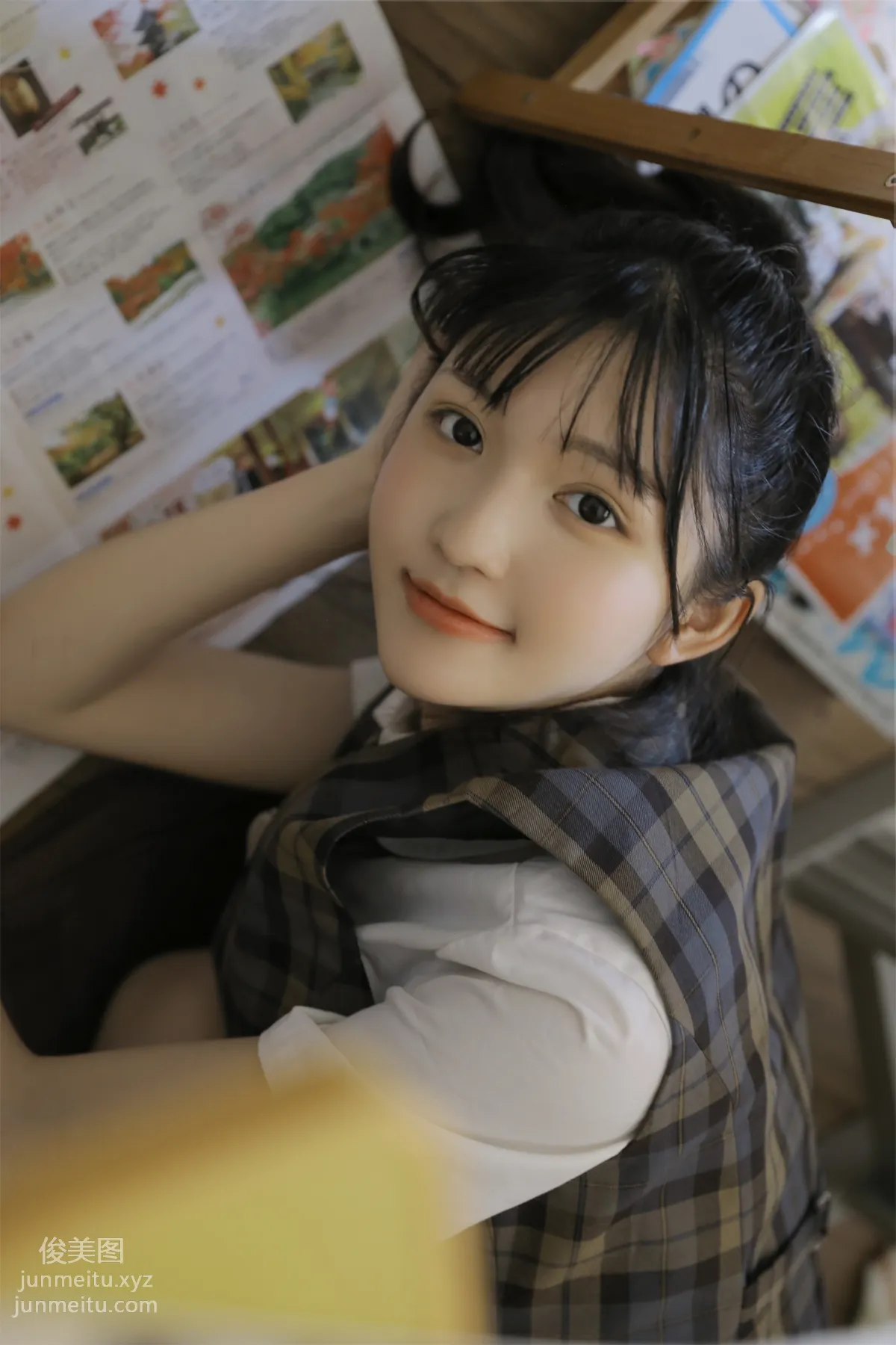 [艺图语] 2022.06.29 高校女生 金迪-Vivian page 14