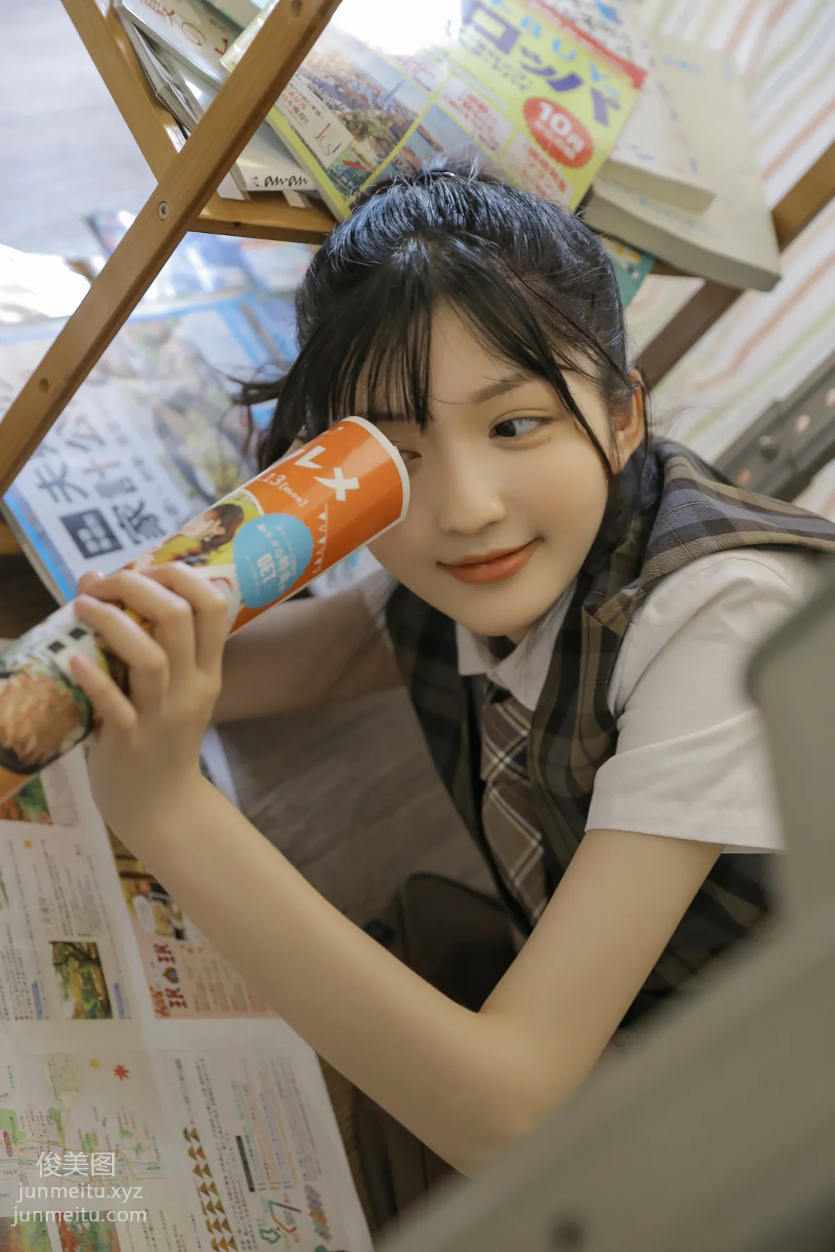 [艺图语] 2022.06.29 高校女生 金迪-Vivian page 15