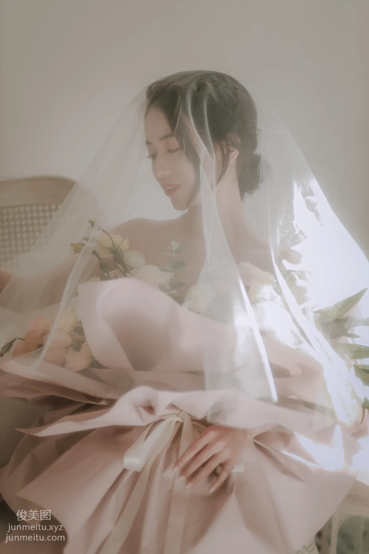 [艺图语] 2022.07.02 花与少女 小朱 page 16