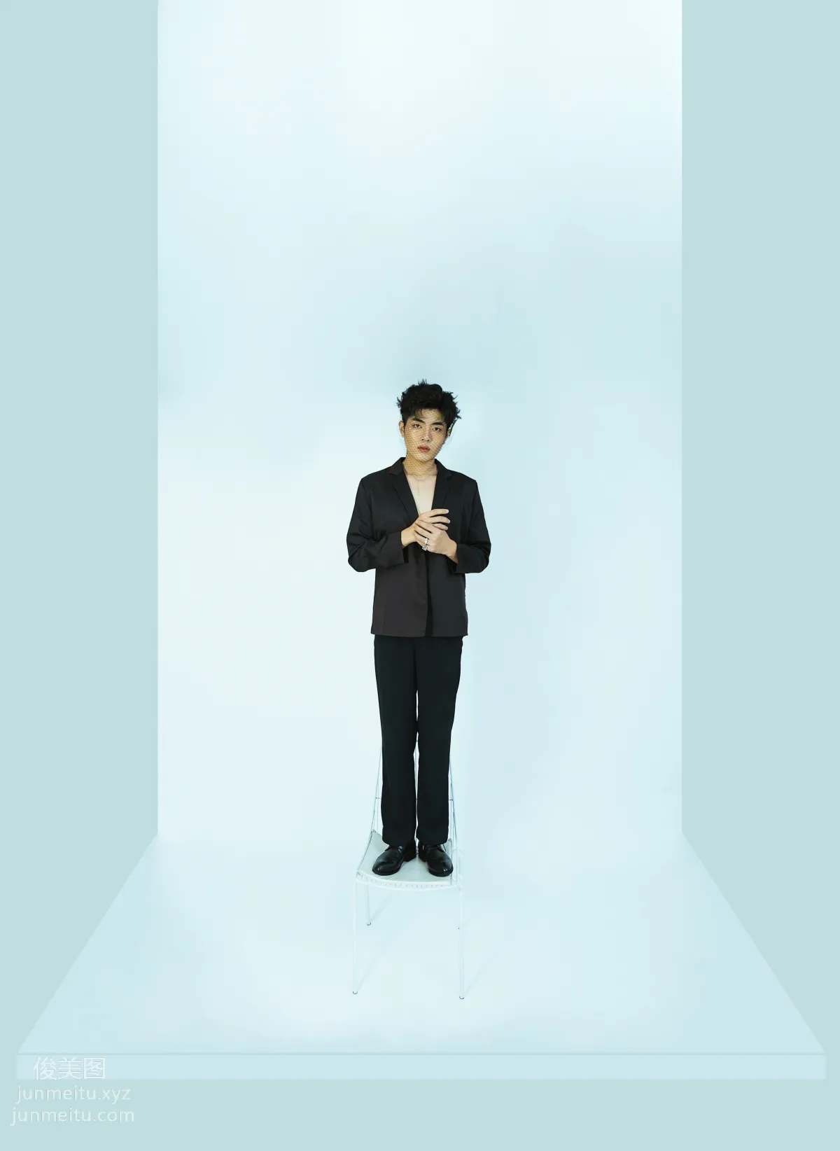 [艺图语] 2022.07.03 面纱 陈川儿Andrew page 21