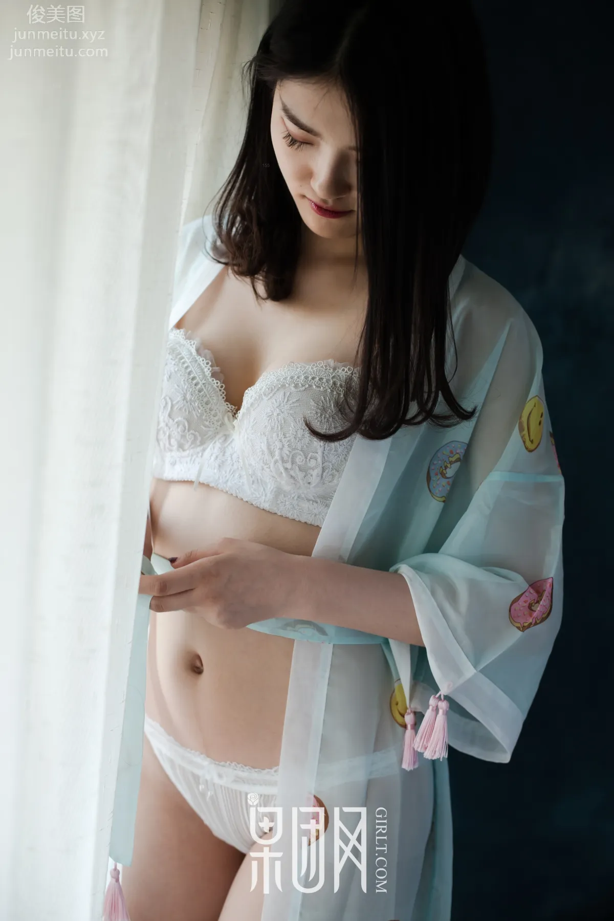 [GIRLT果团网]投稿作品 2017.06.29 TG013 初夏的蜜语@黑与白的交融@昏暗又明亮 page 13