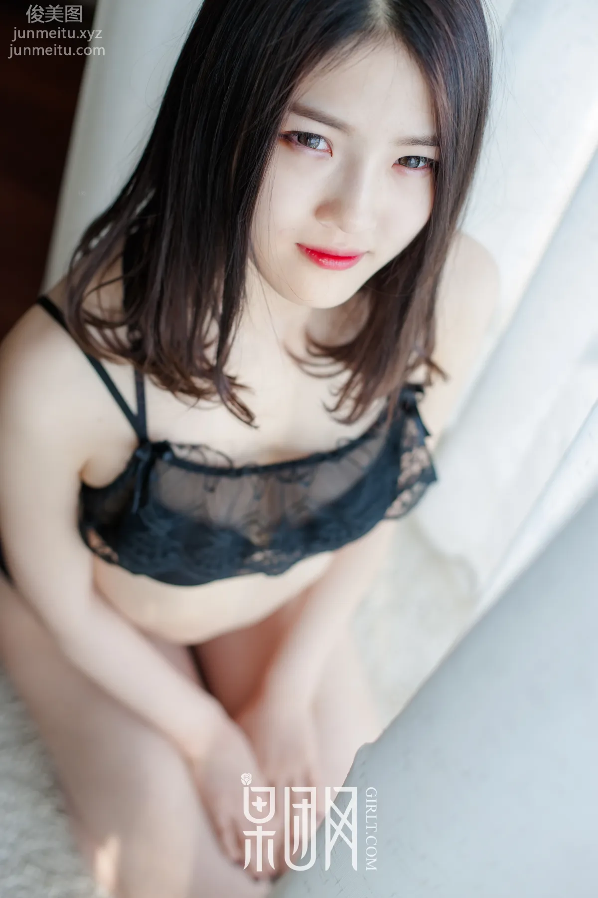 [GIRLT果团网]投稿作品 2017.06.29 TG013 初夏的蜜语@黑与白的交融@昏暗又明亮 page 37