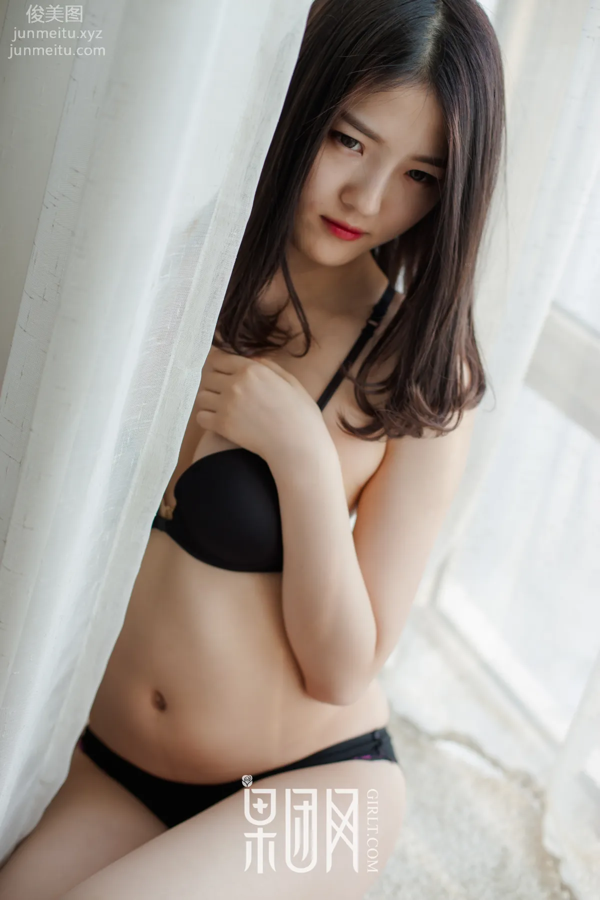 [GIRLT果团网]投稿作品 2017.06.29 TG013 初夏的蜜语@黑与白的交融@昏暗又明亮 page 49