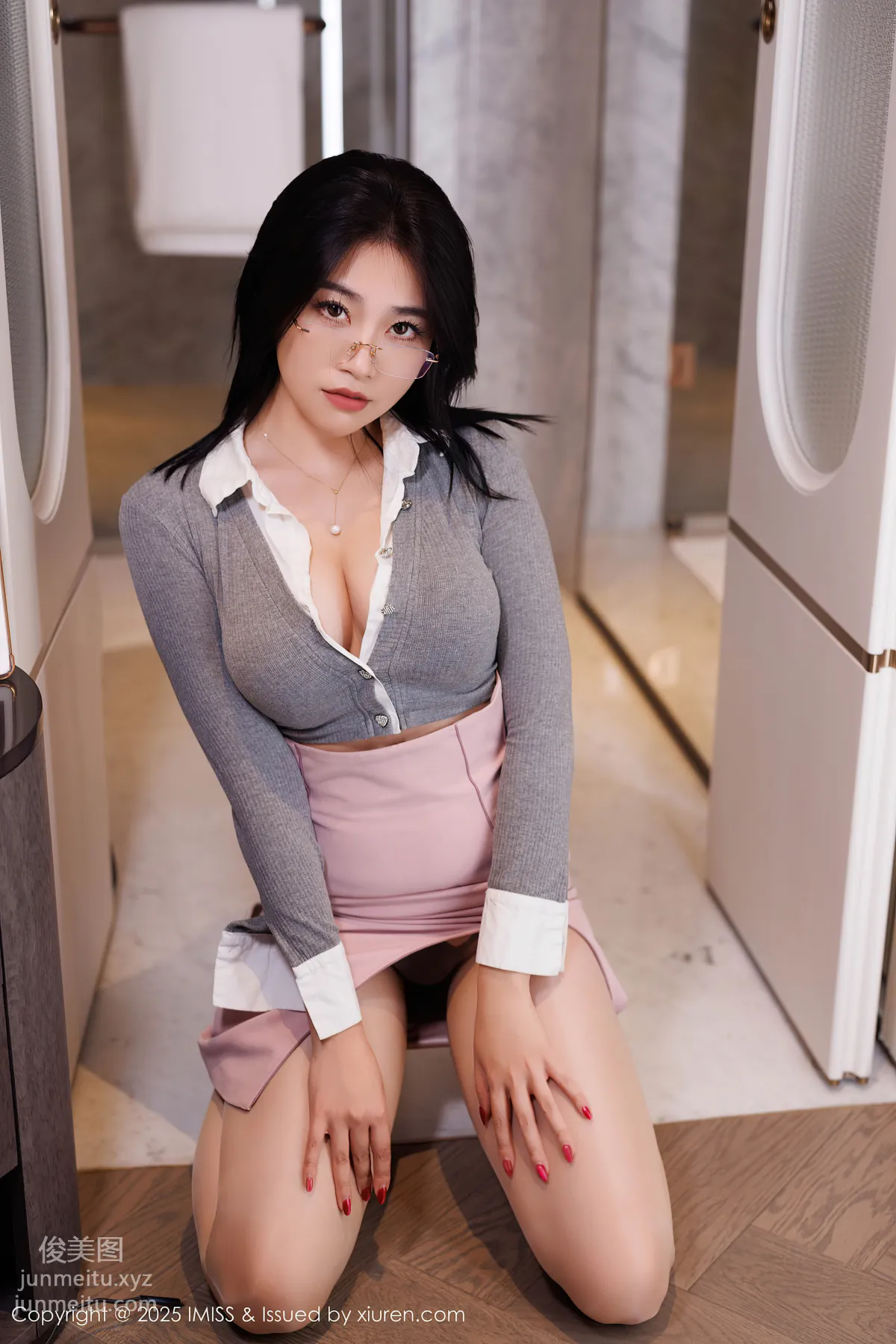 [IMiss爱蜜社]2025.01.23 VOL.784 许诺Sabrina page 32