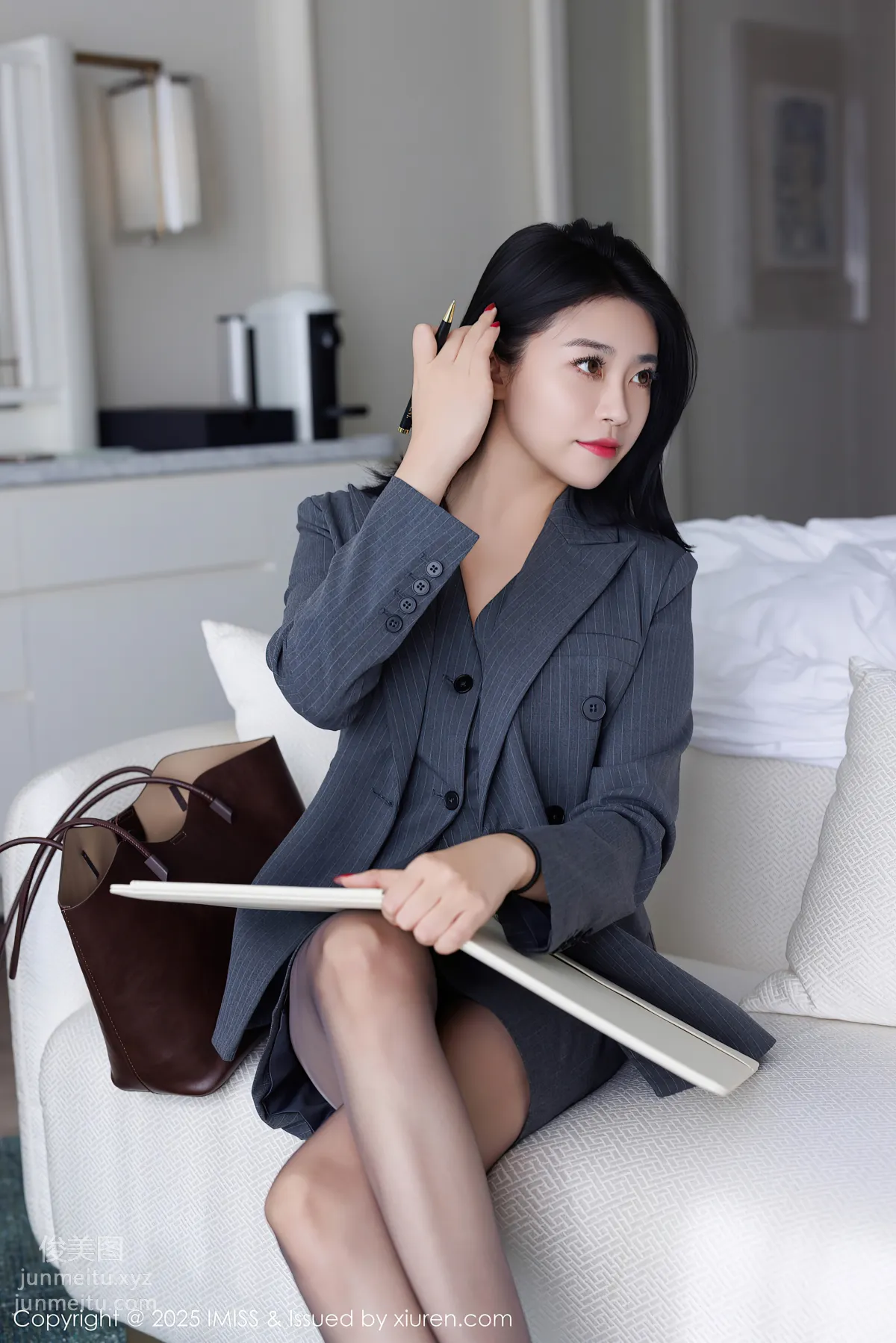 [IMiss爱蜜社]2025.03.19 VOL.787 许诺Sabrina page 9