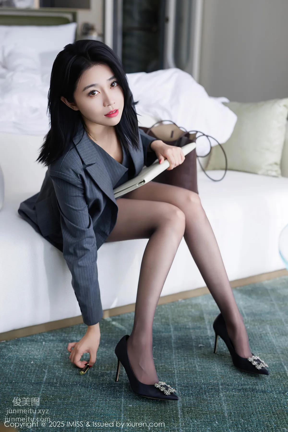 [IMiss爱蜜社]2025.03.19 VOL.787 许诺Sabrina page 13