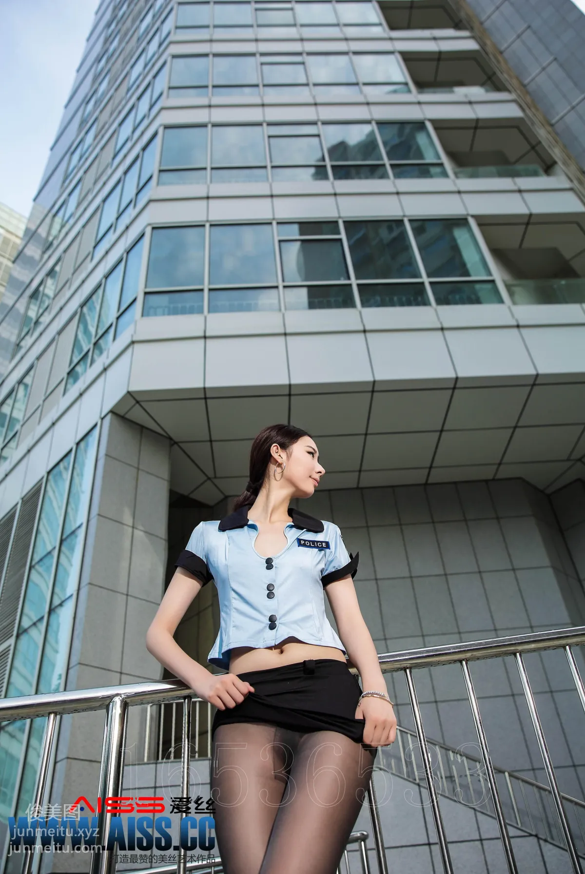AISS爱丝 黄金会员版 F5023 长腿女警 [68P] page 3