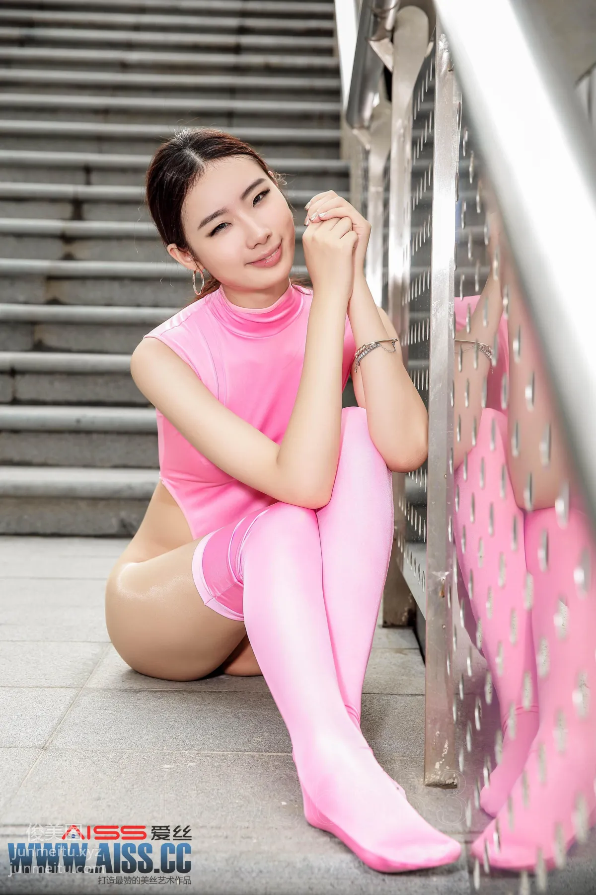 AISS爱丝 黄金会员版 F5033 细高叉的感觉 [71P] page 47