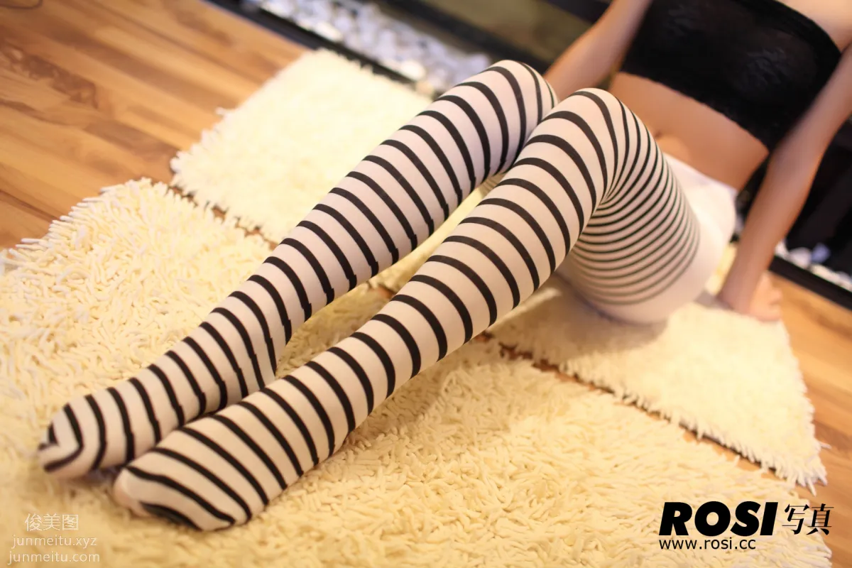 ROSI写真 NO.093 page 2