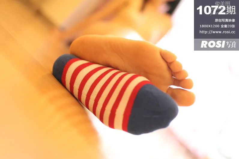 ROSI写真 2014.11.14 NO.1072 page 2