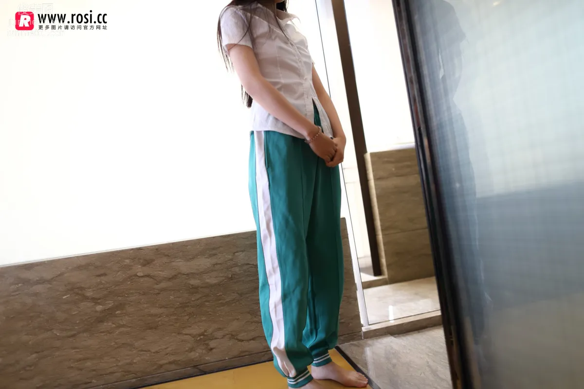 [ROSI写真] 2017.08.08 NO.2071 page 4