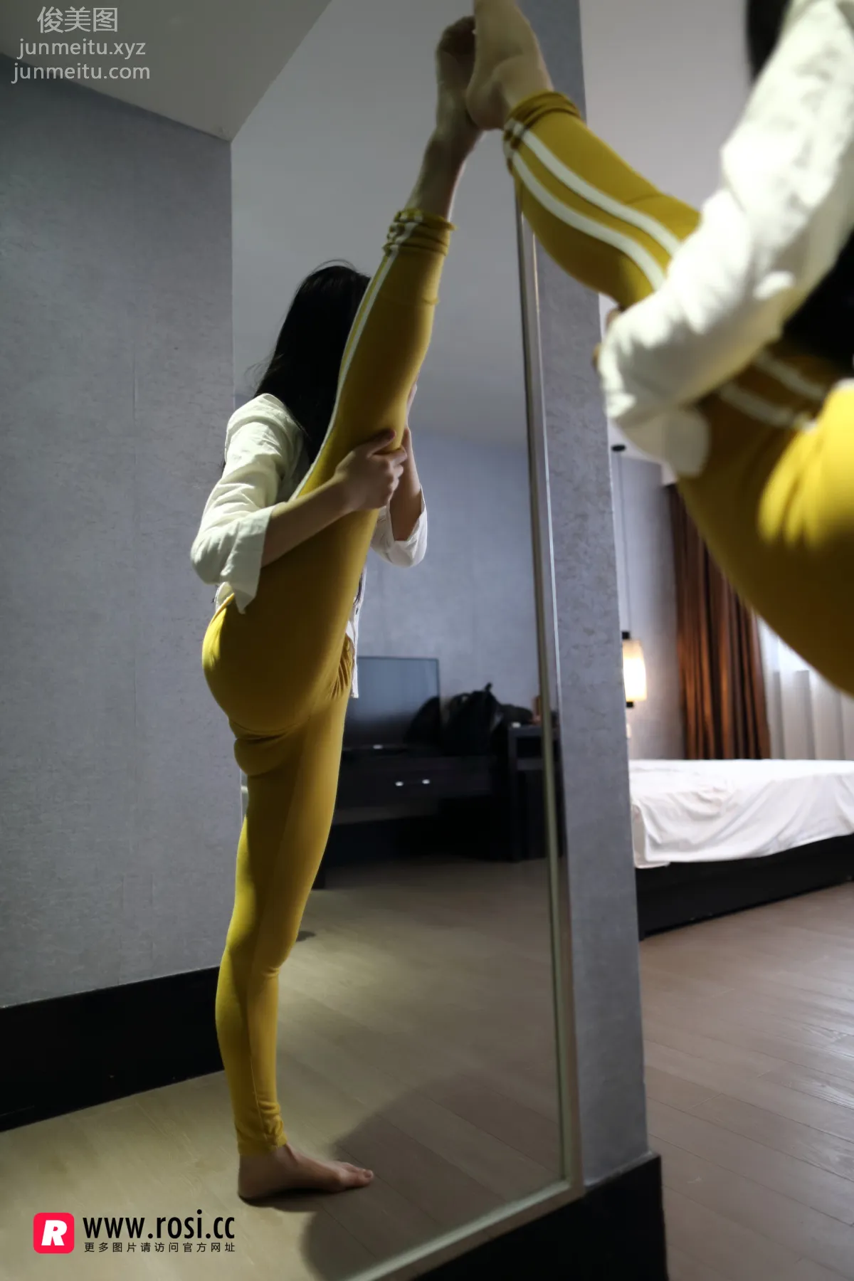 [ROSI写真] 2017.10.19 NO.2143 page 10