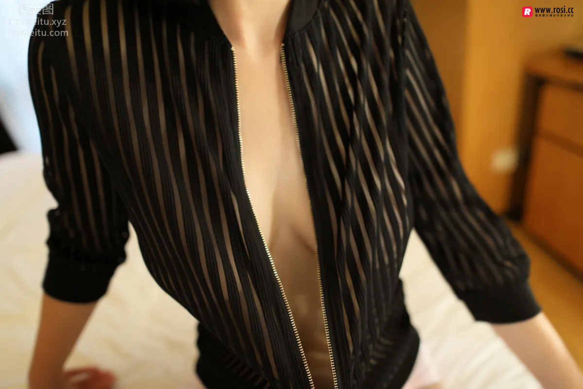 [ROSI写真] 2018.01.01 No.2217 page 22