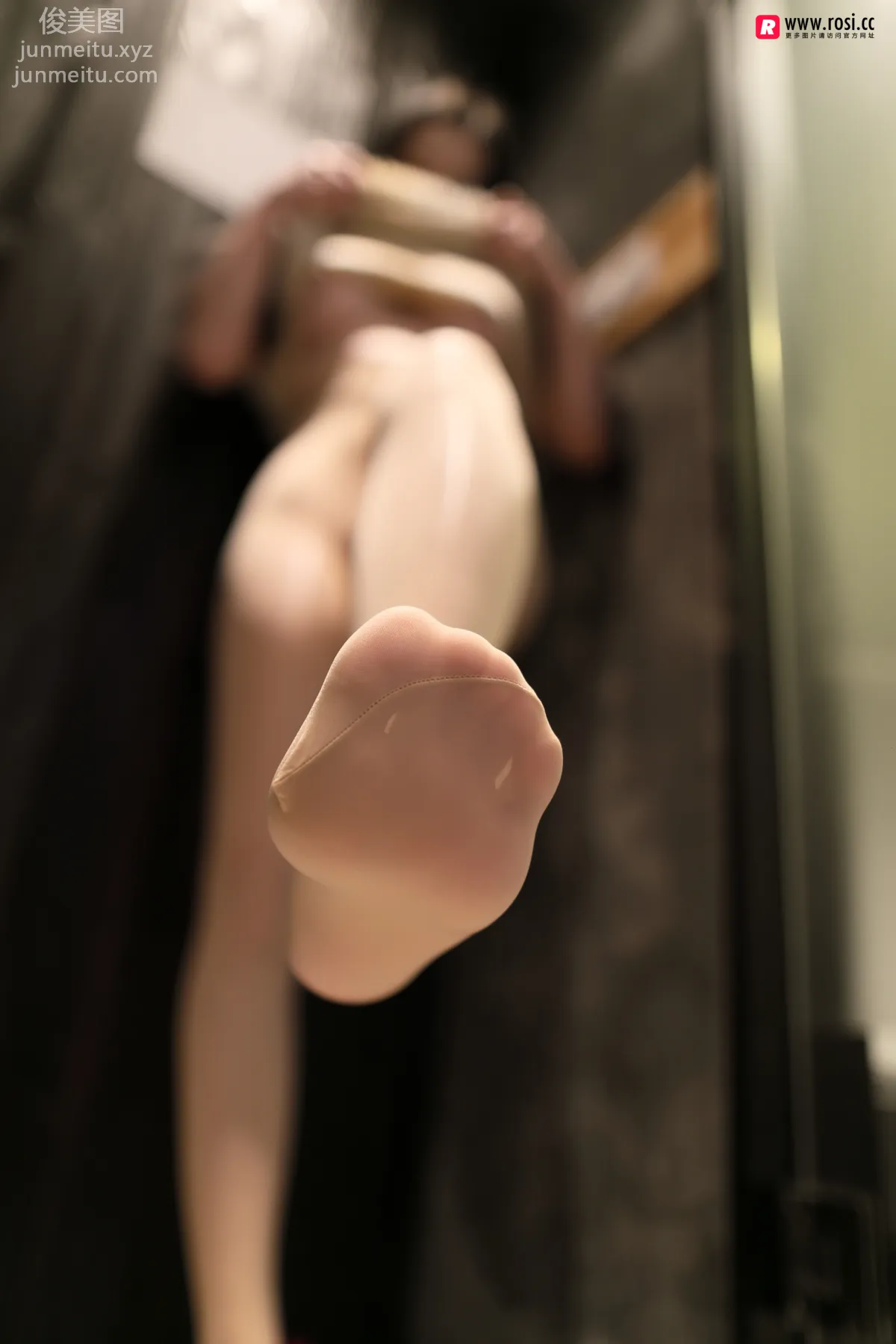 [ROSI写真] 2018.04.10 NO.2316 page 32