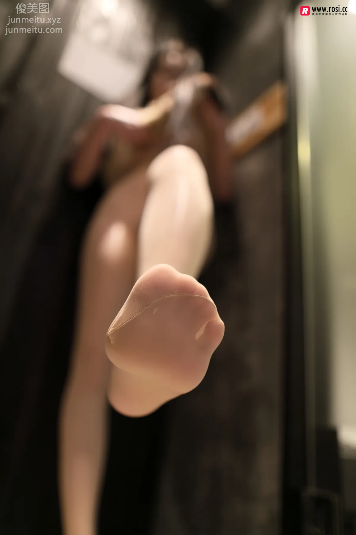 [ROSI写真] 2018.04.10 NO.2316 page 28