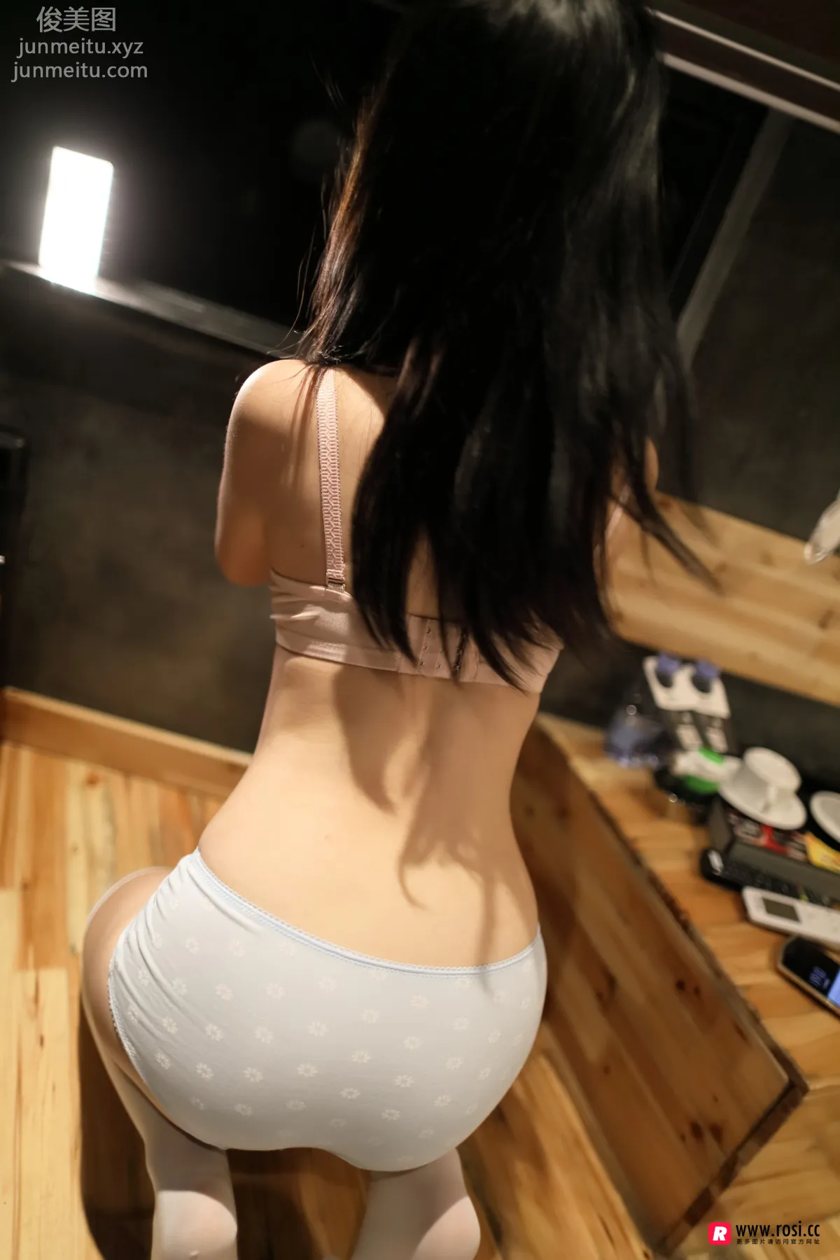 [ROSI写真] 2018.06.16 NO.2383 page 23