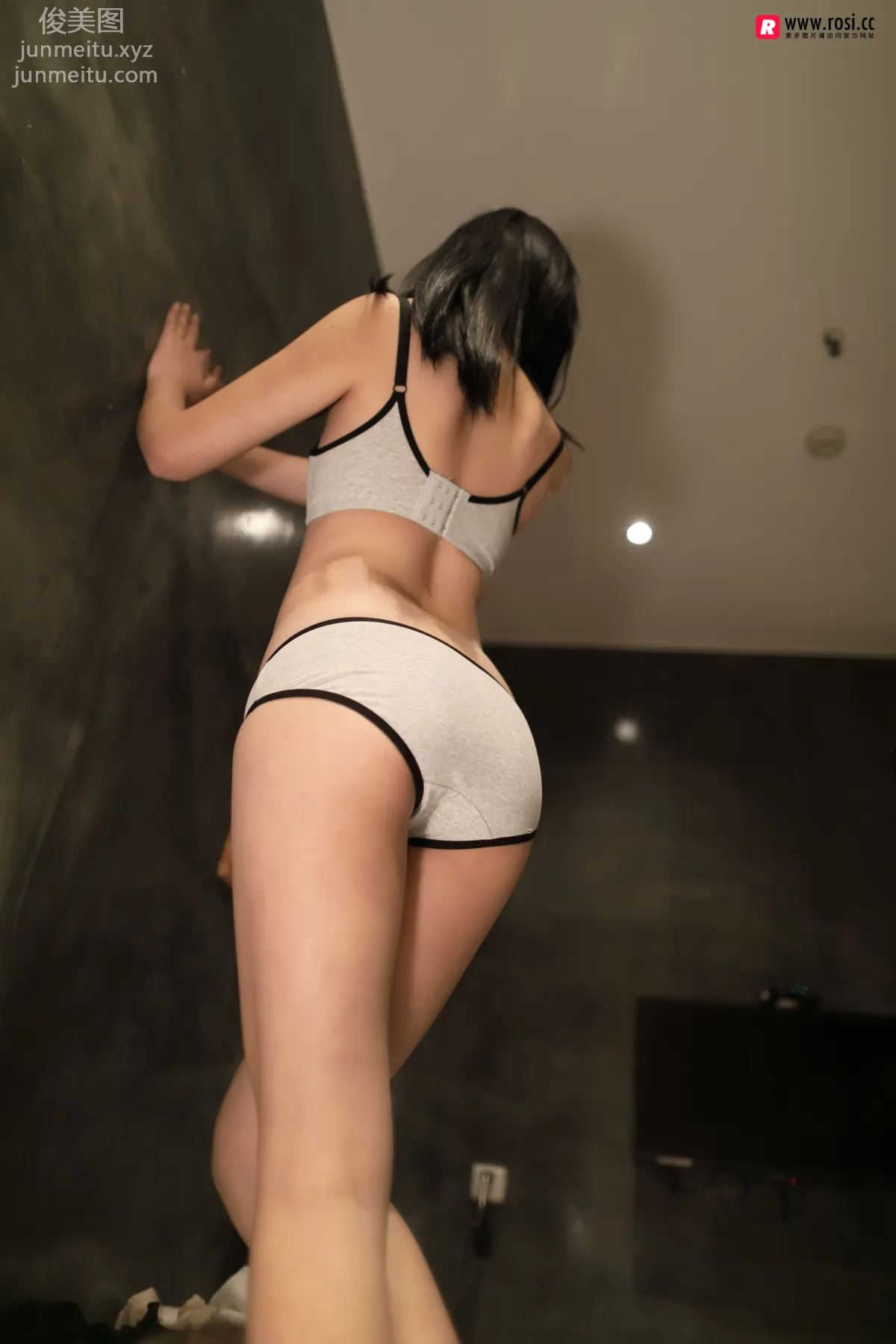 [ROSI写真] 2018.06.22 NO.2389 page 17