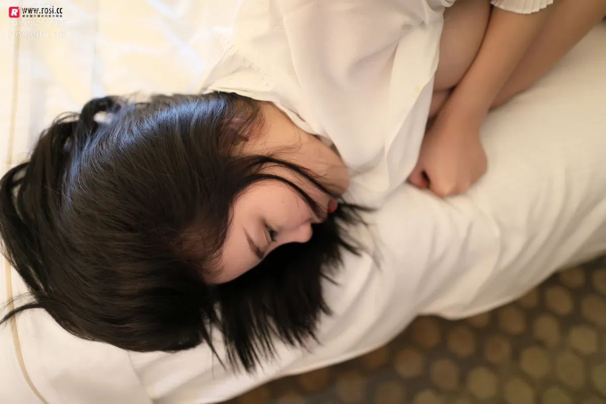 [ROSI写真] 2018.06.23 NO.2390 page 25