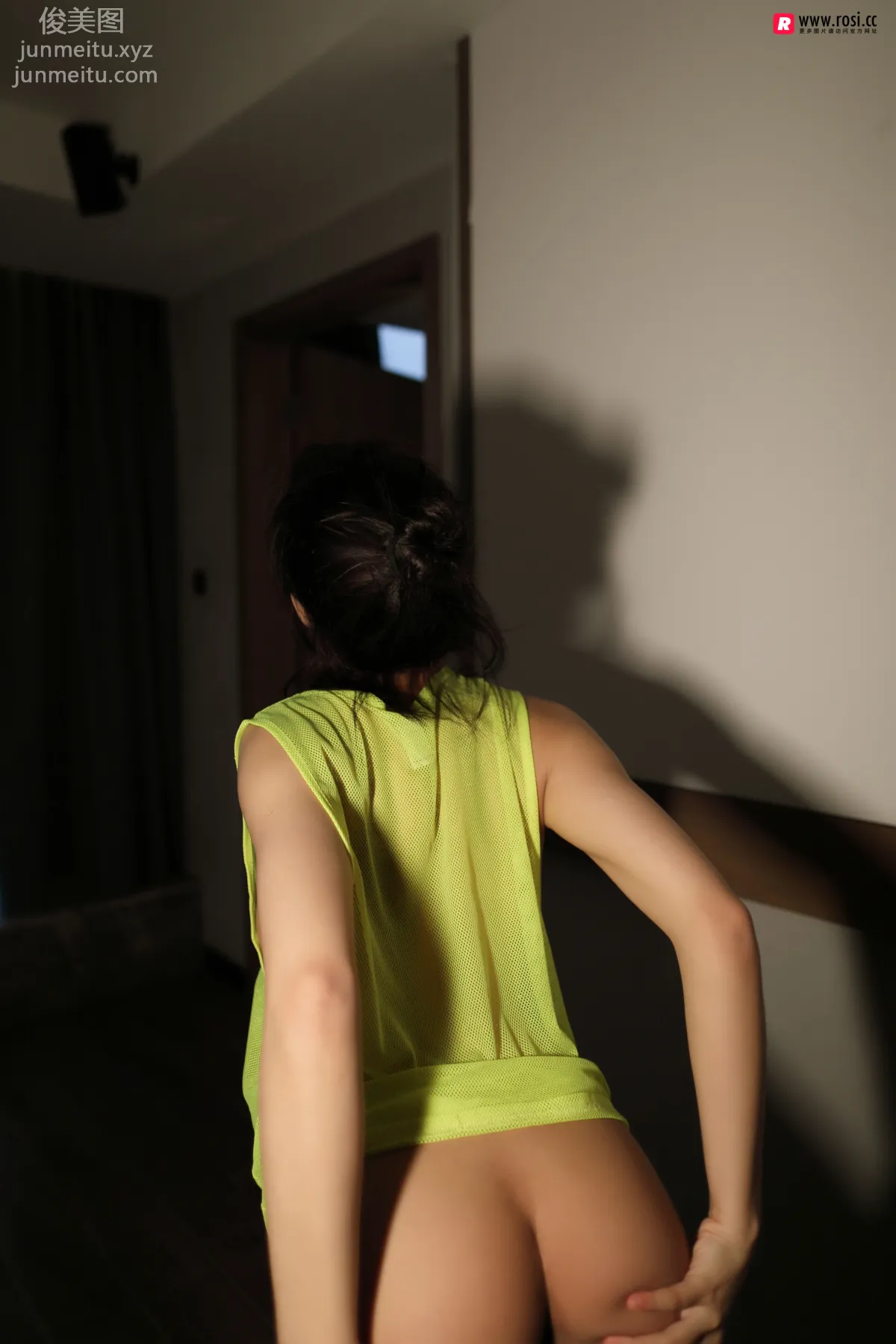 [ROSI写真] 2018.08.05 NO.2433 page 60