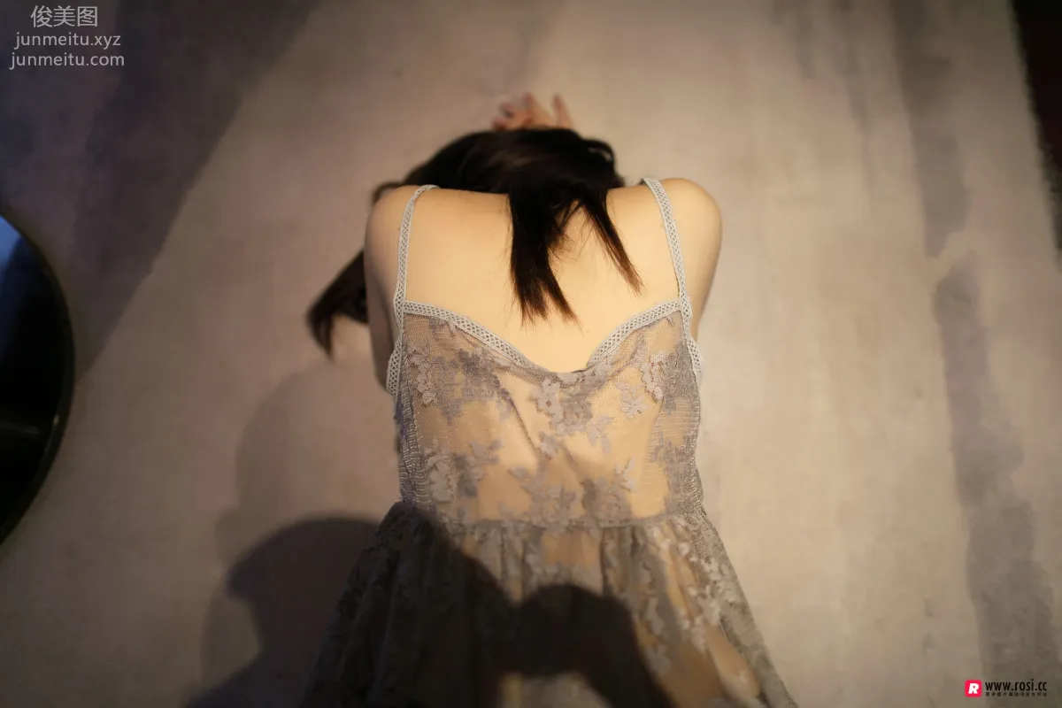 [ROSI写真] 2018.08.10 NO.2438 page 12