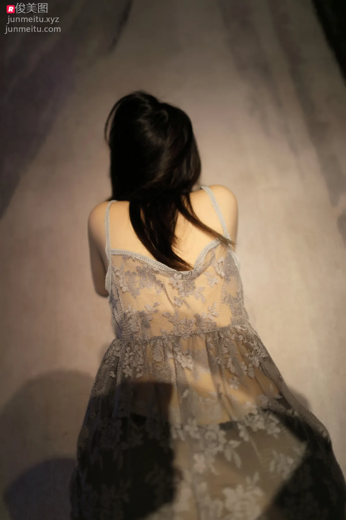 [ROSI写真] 2018.08.10 NO.2438 page 16