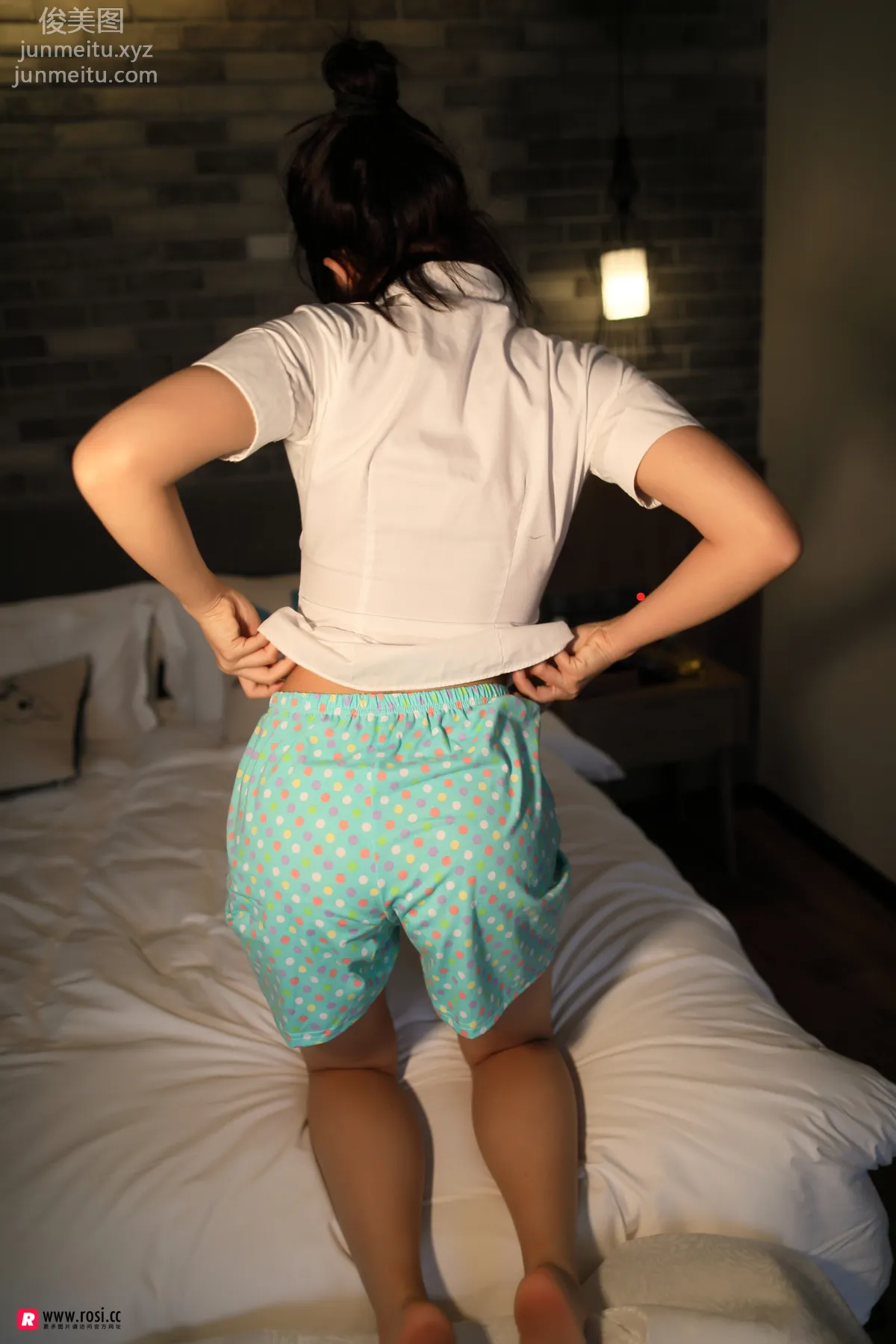 [ROSI写真] 2018.08.13 NO.2441 page 20