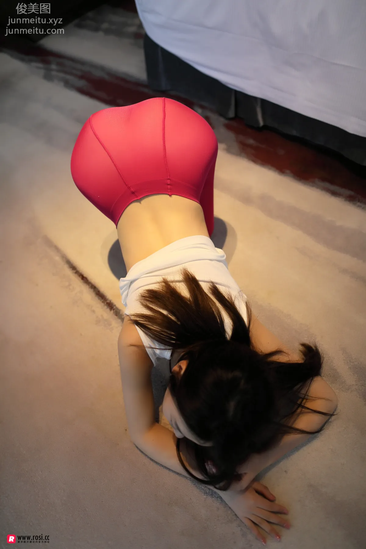 [ROSI写真] 2018.08.17 NO.2445 page 32