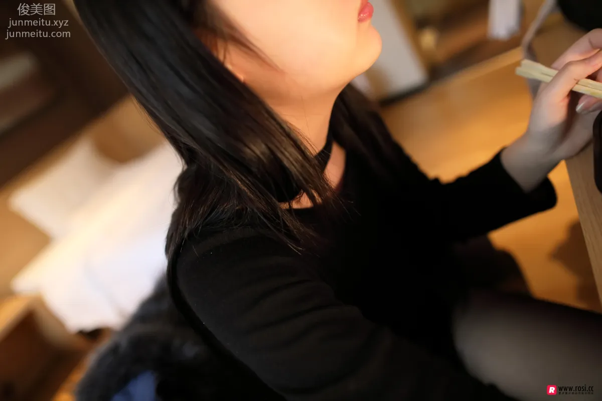 [ROSI写真] 2018.08.18 NO.2446 page 14