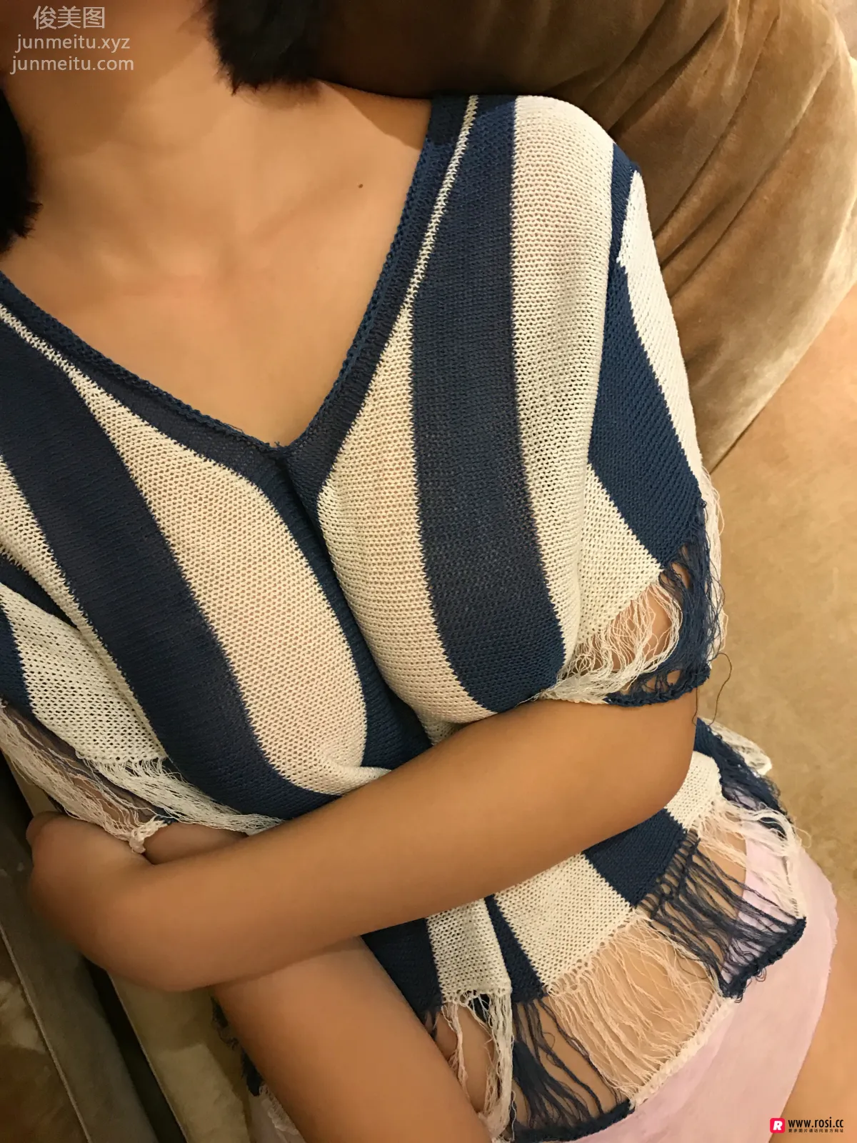 [ROSI写真] 2018.08.31 NO.2459 page 20