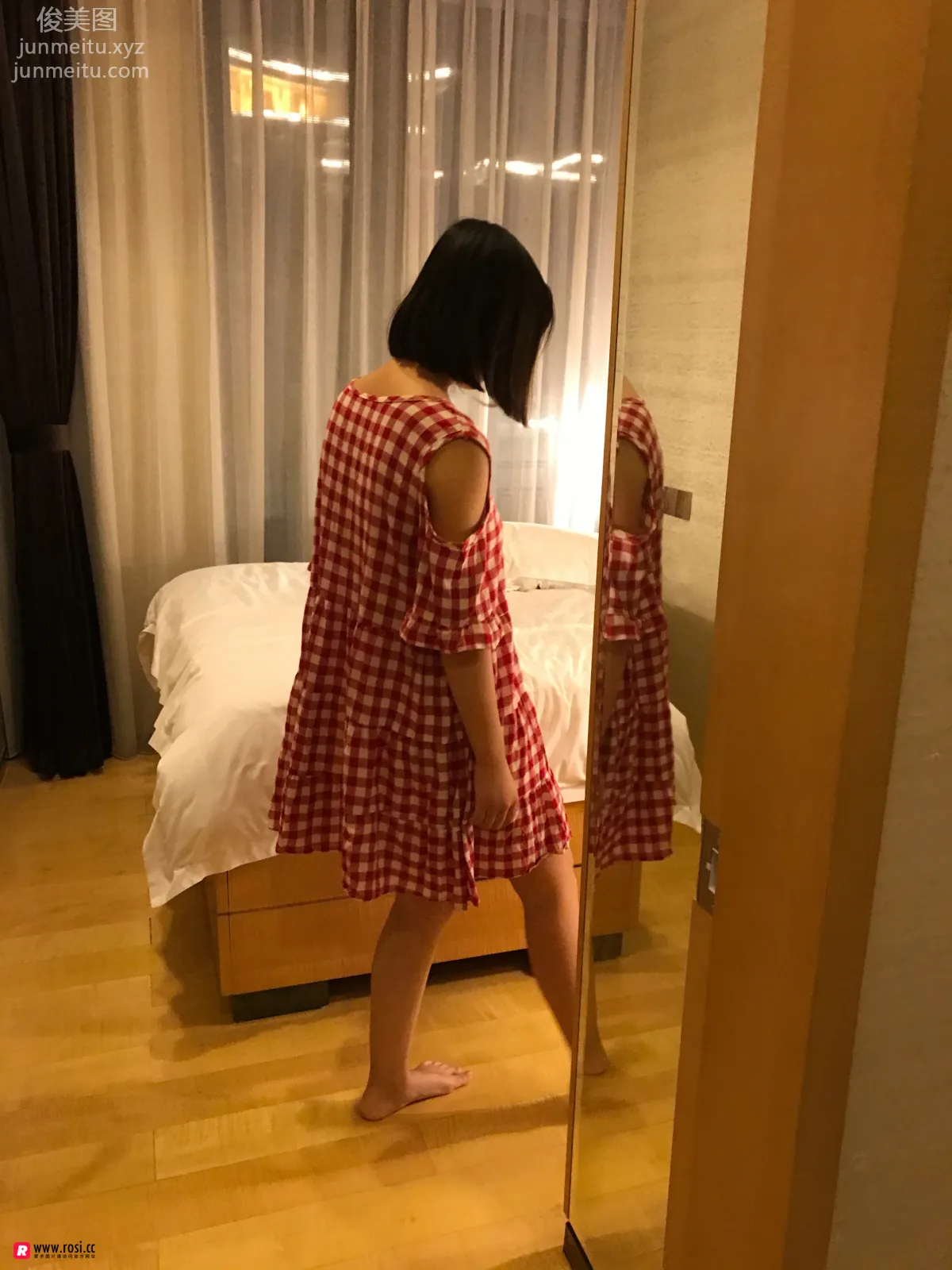 [ROSI写真] 2018.09.07 NO.2466 page 3