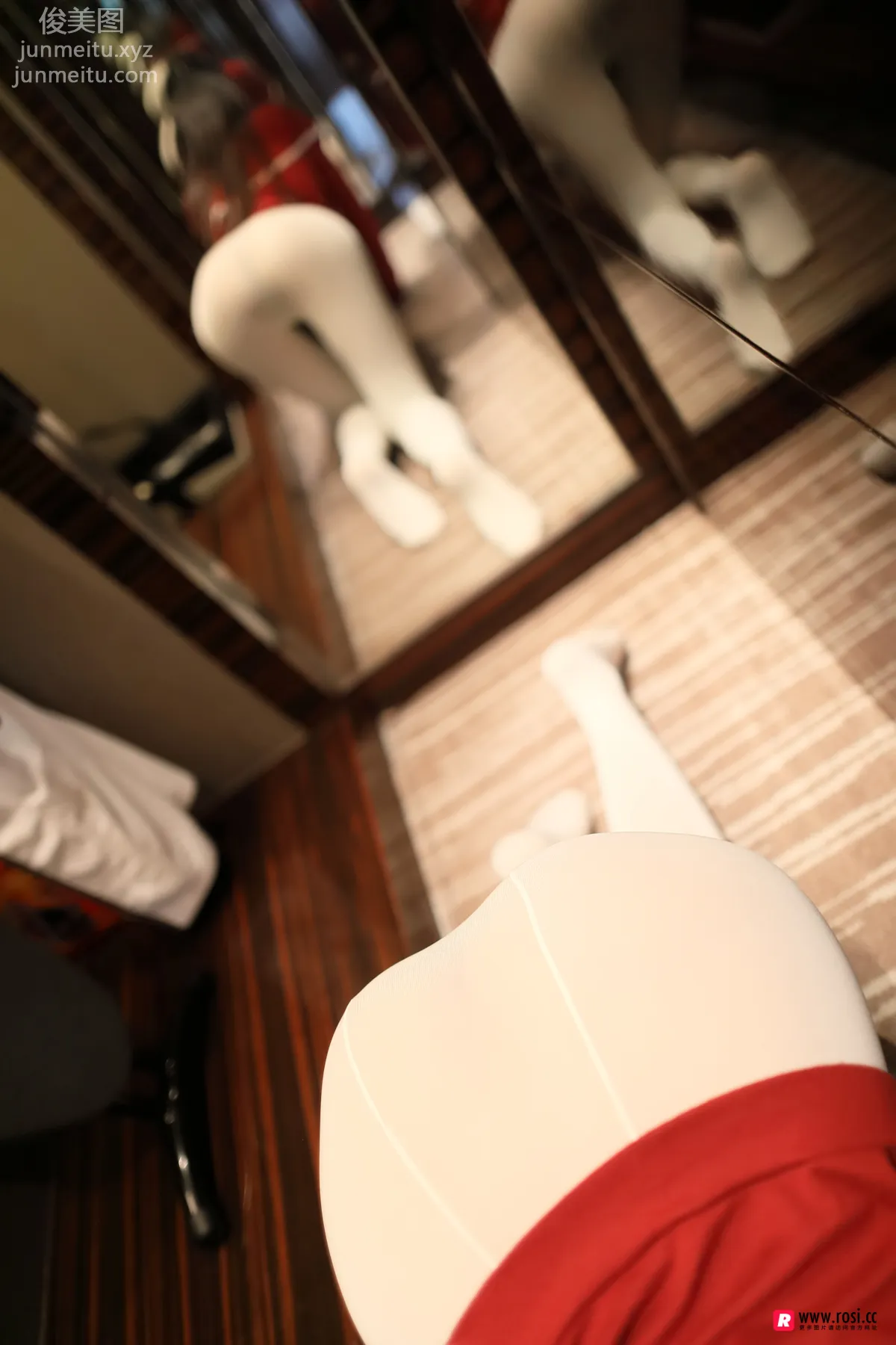 [ROSI写真] 2018.10.12 NO.2501 page 17