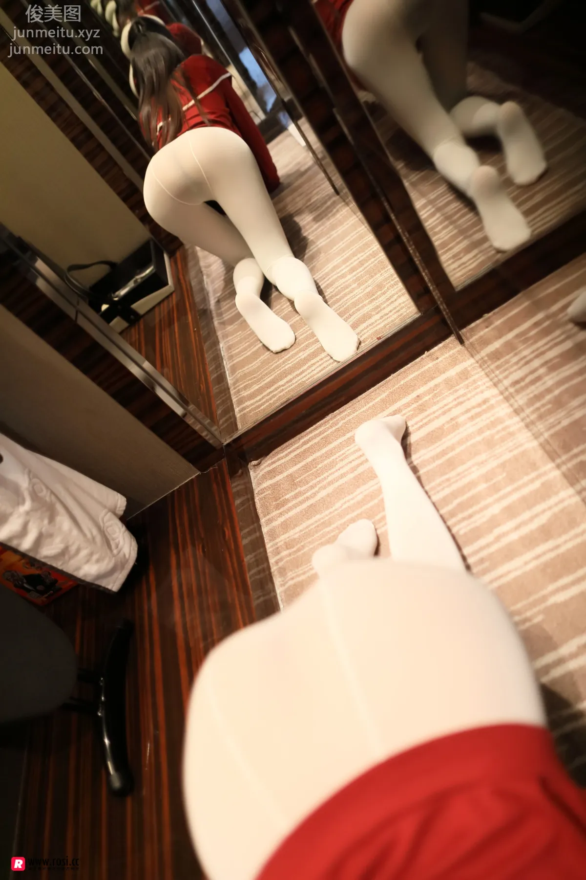 [ROSI写真] 2018.10.12 NO.2501 page 18