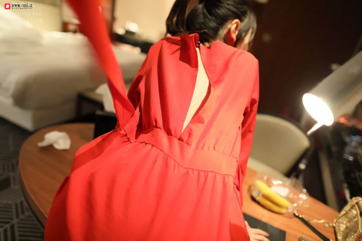 [ROSI写真] 2018.11.28 NO.2548 page 30