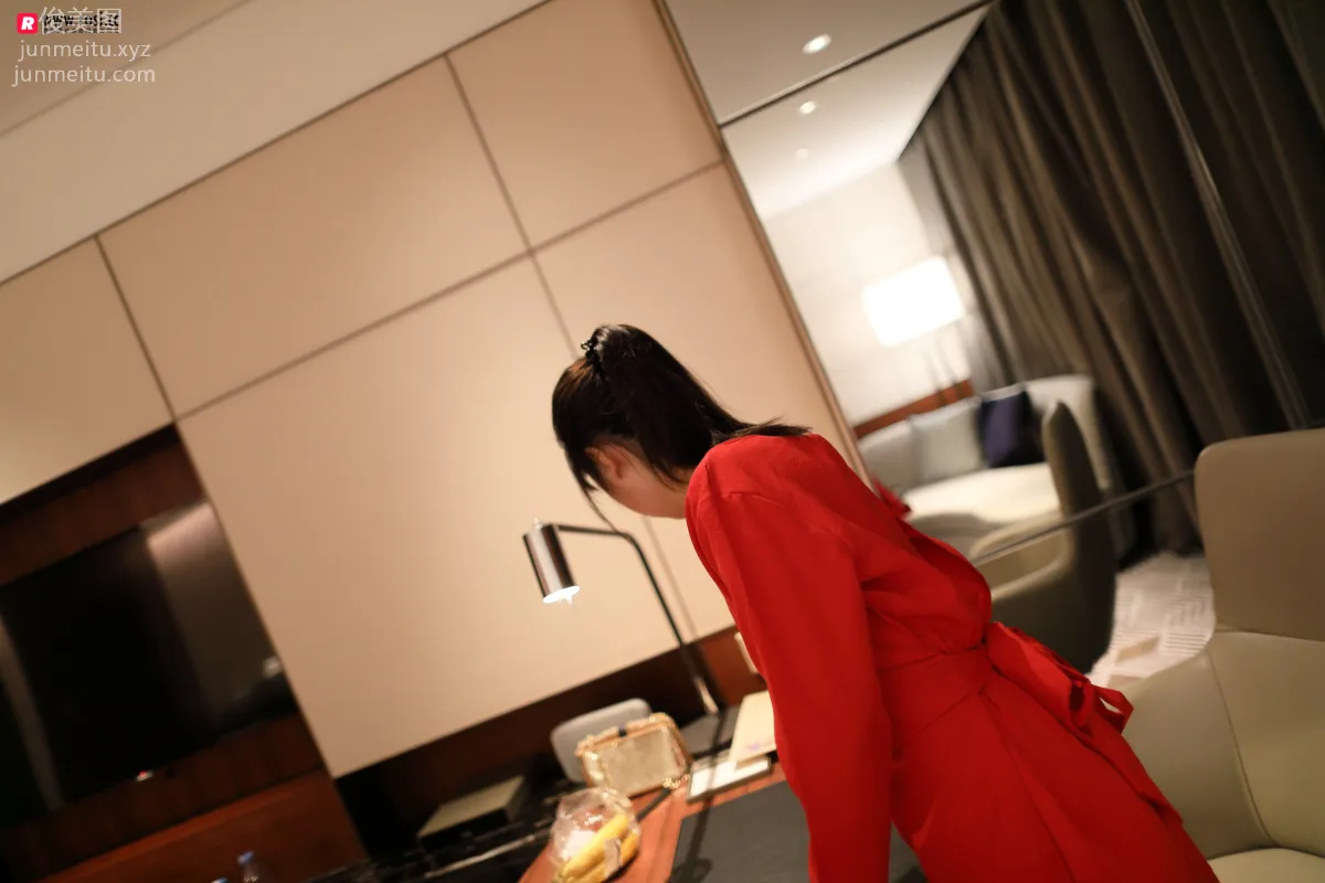 [ROSI写真] 2018.11.28 NO.2548 page 6