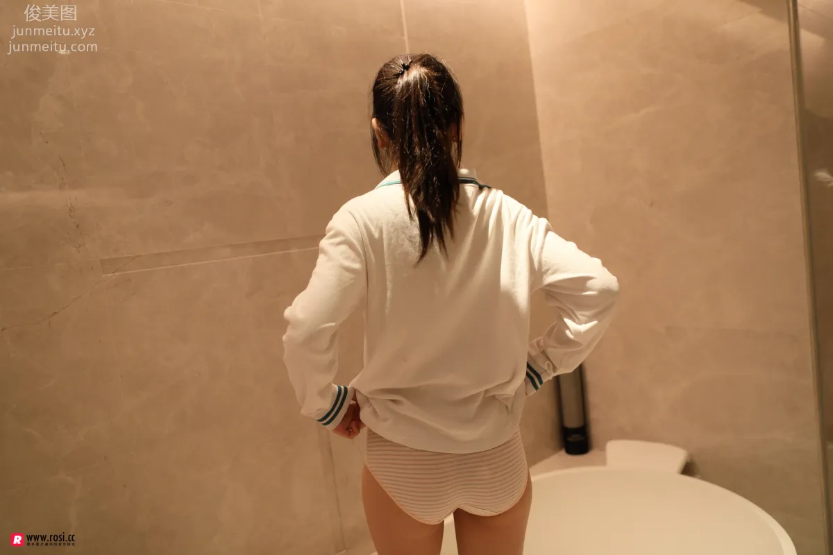 [ROSI写真] 2018.12.12 NO.2562 page 3