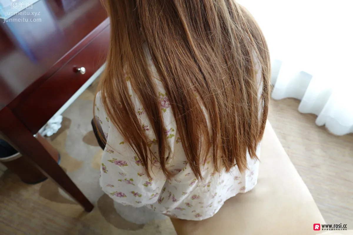 [ROSI写真] 2018.12.13 NO.2563 page 4