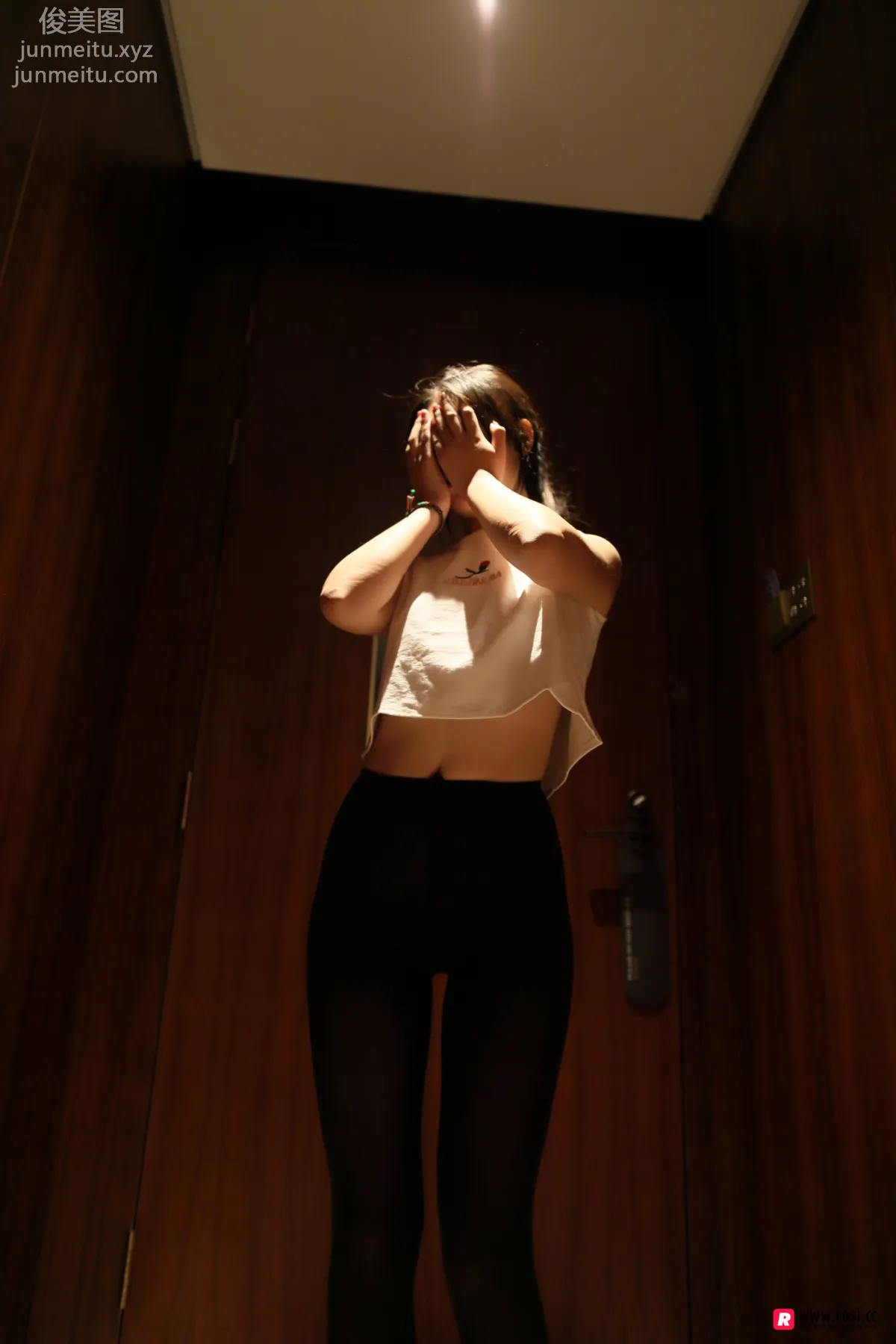 [ROSI写真] 2019.01.01 NO.2582 page 17