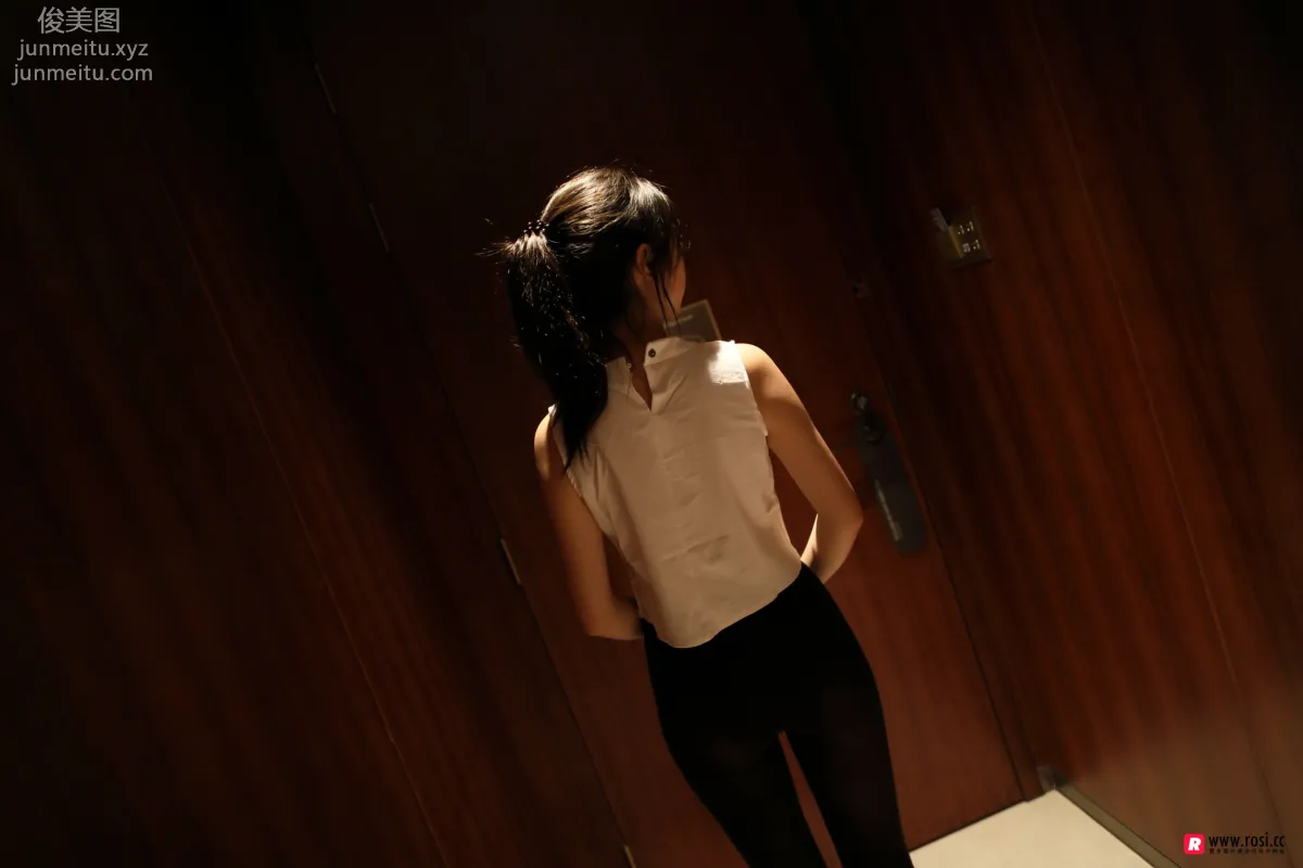 [ROSI写真] 2019.01.01 NO.2582 page 3