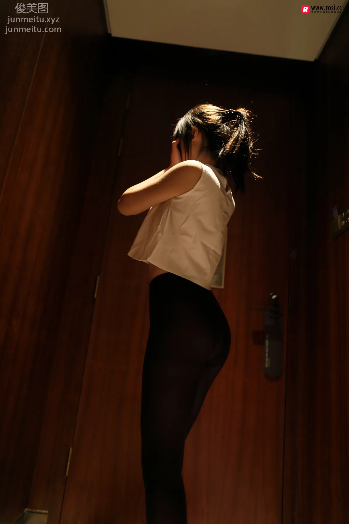 [ROSI写真] 2019.01.01 NO.2582 page 20